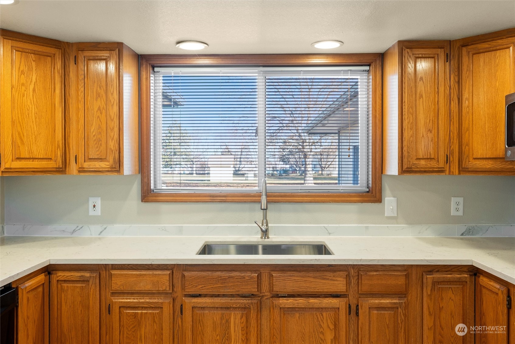 9371 Vernal Avenue Property Photo 13