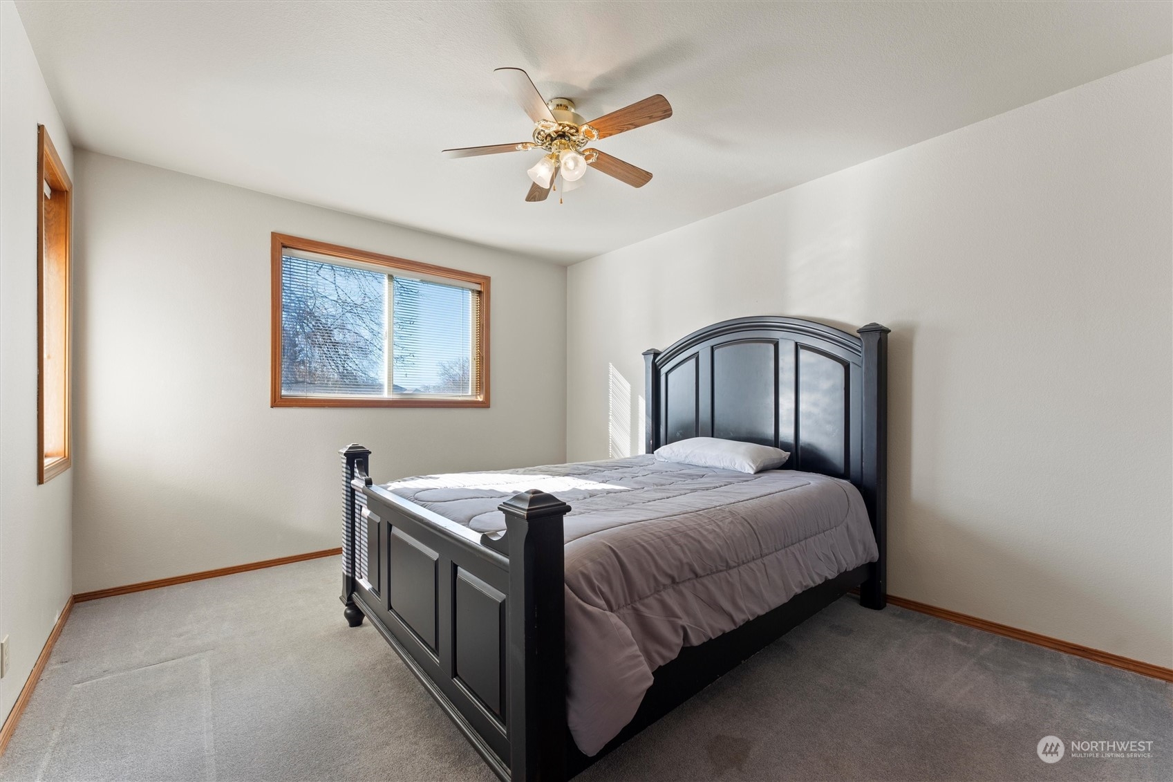 9371 Vernal Avenue Property Photo 16