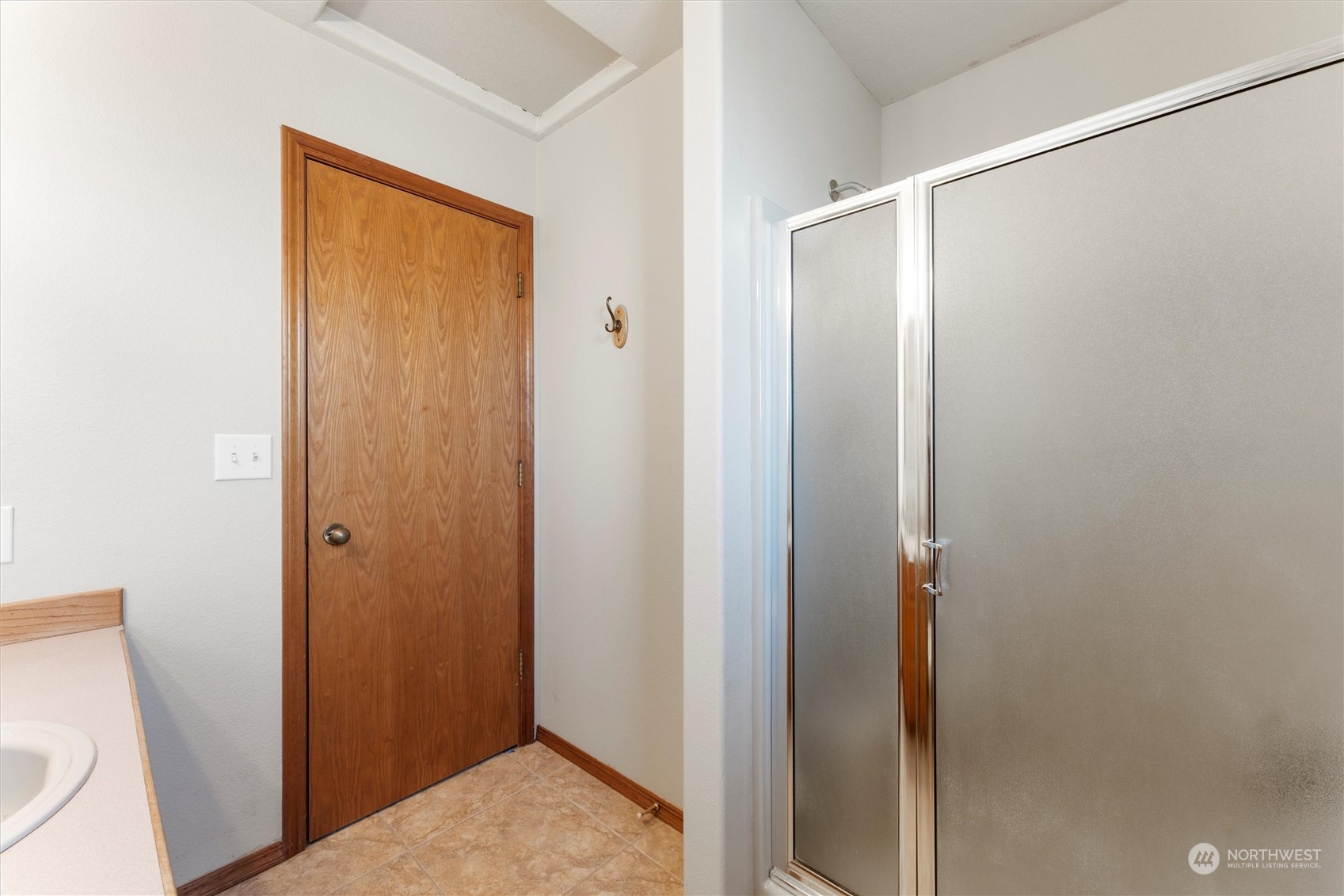 9371 Vernal Avenue Property Photo 20