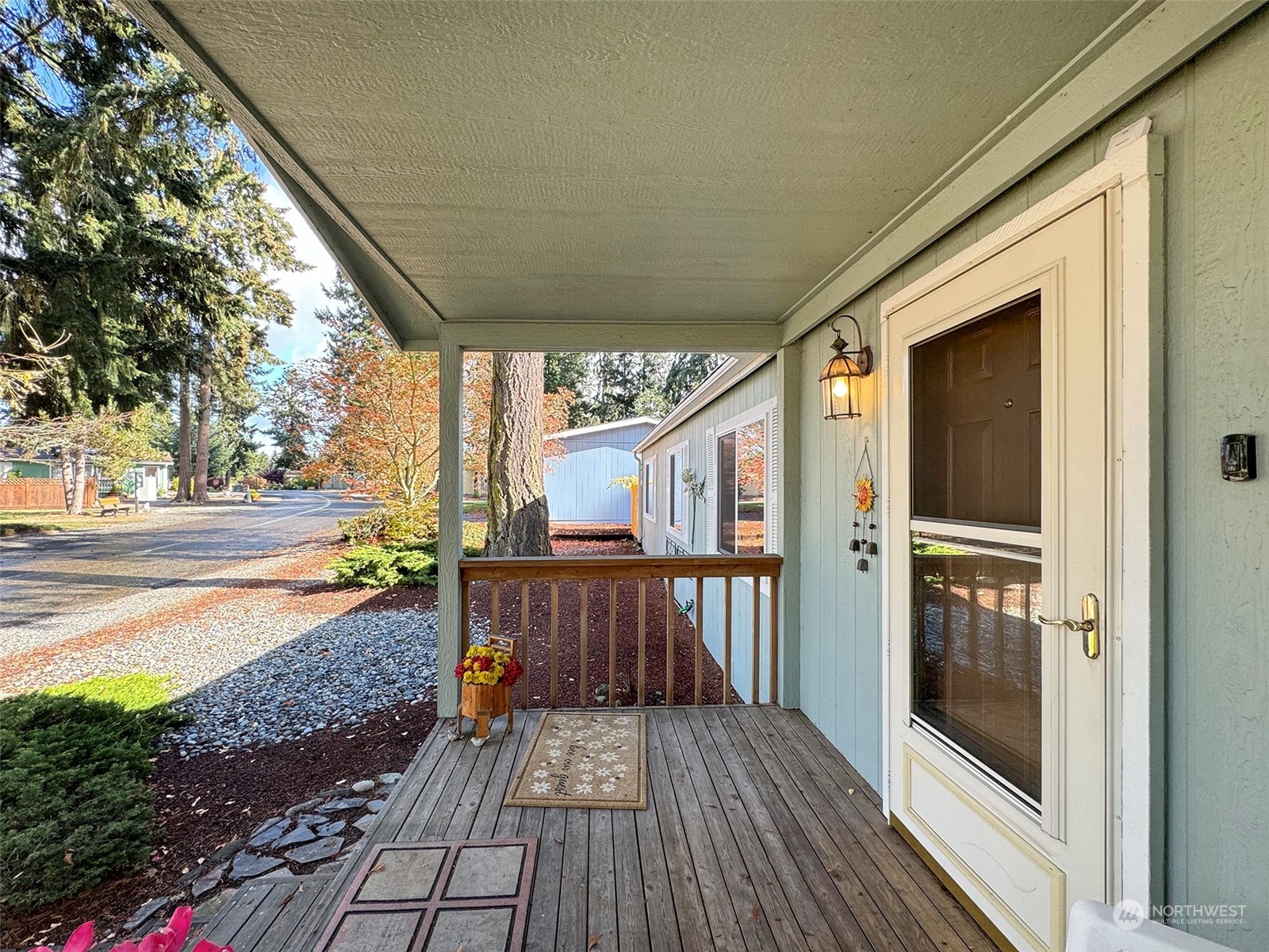 121 Fircrest Drive Property Photo 3
