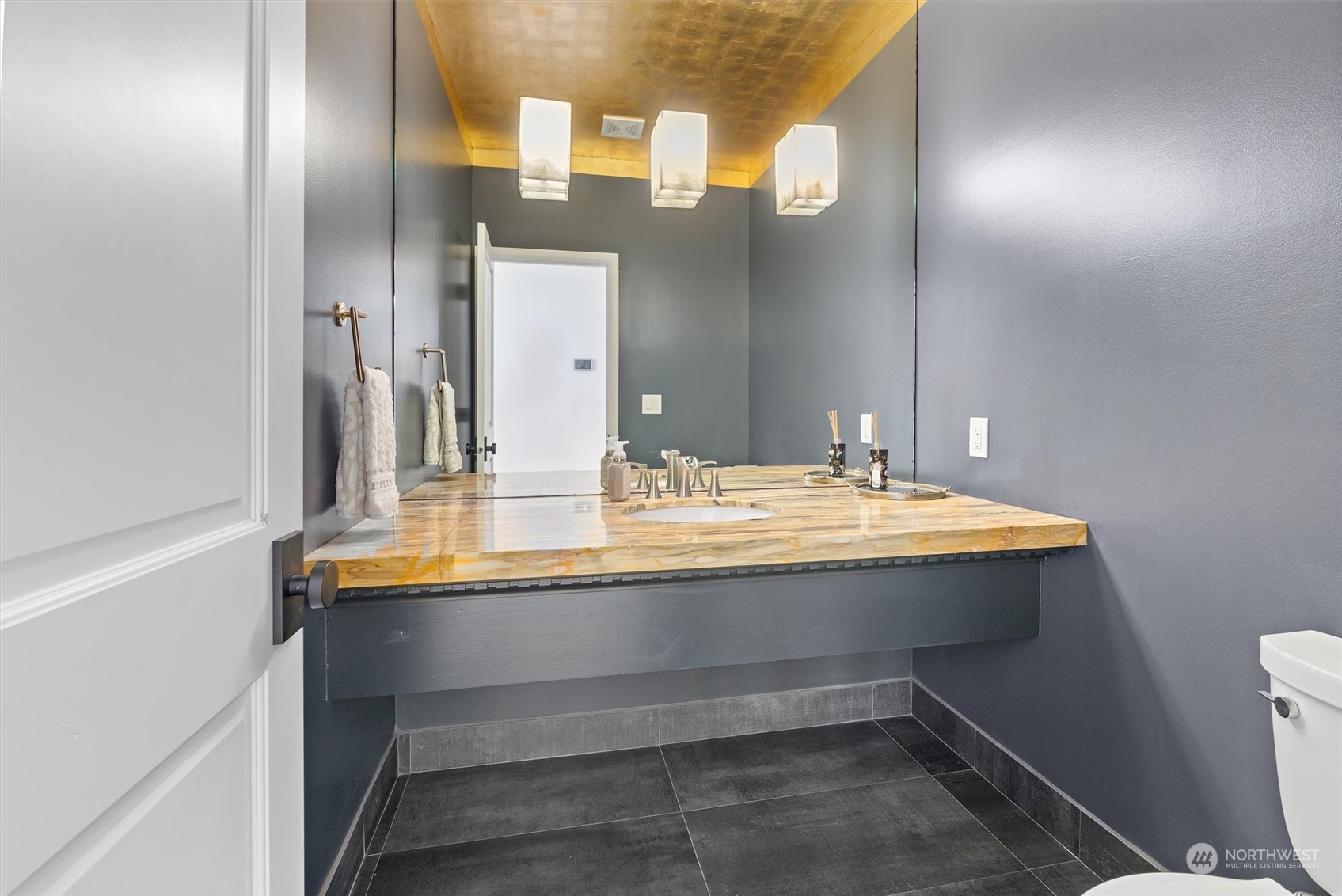 2708 65th Place Property Photo 10
