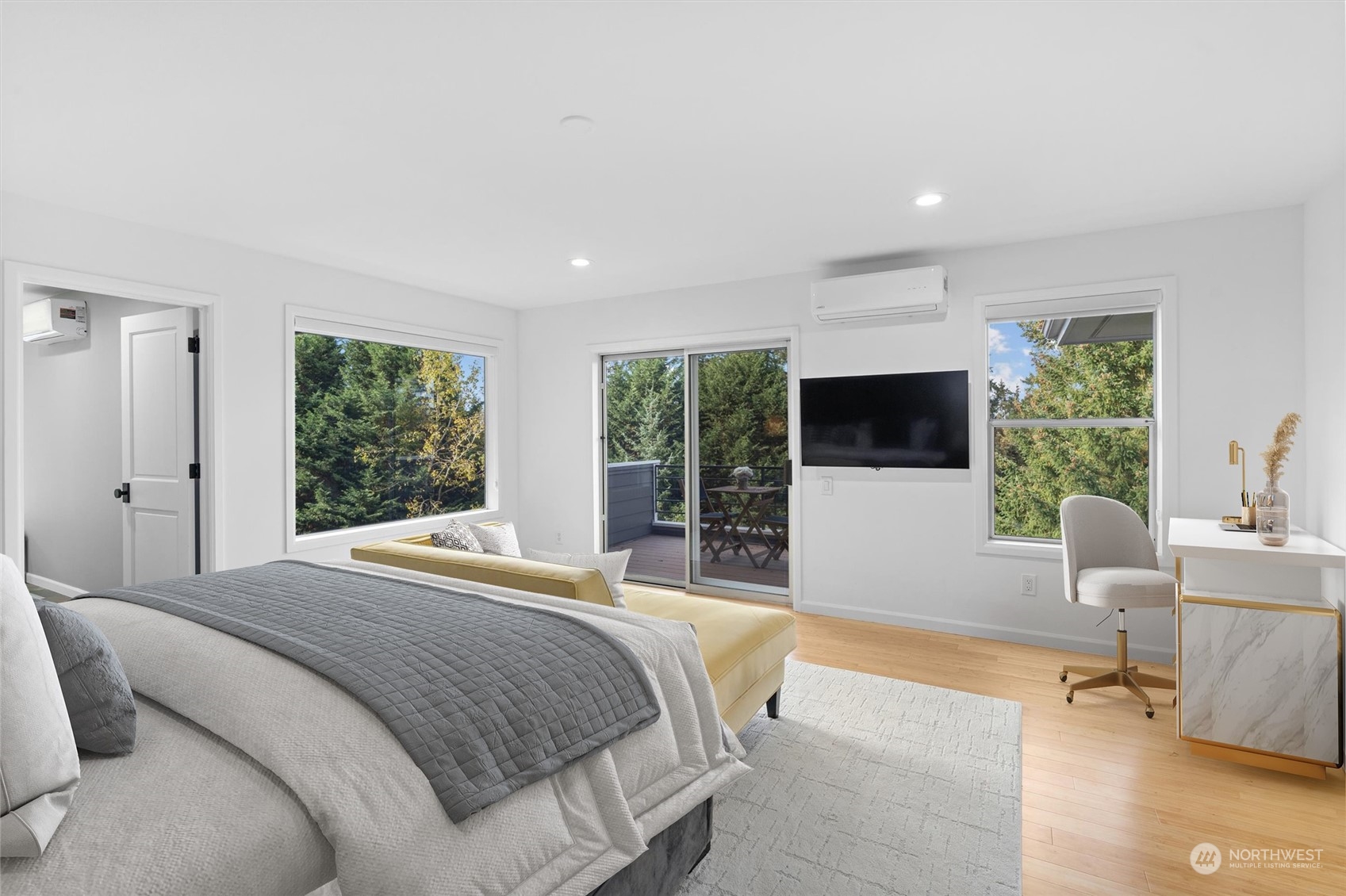 2708 65th Place Property Photo 13