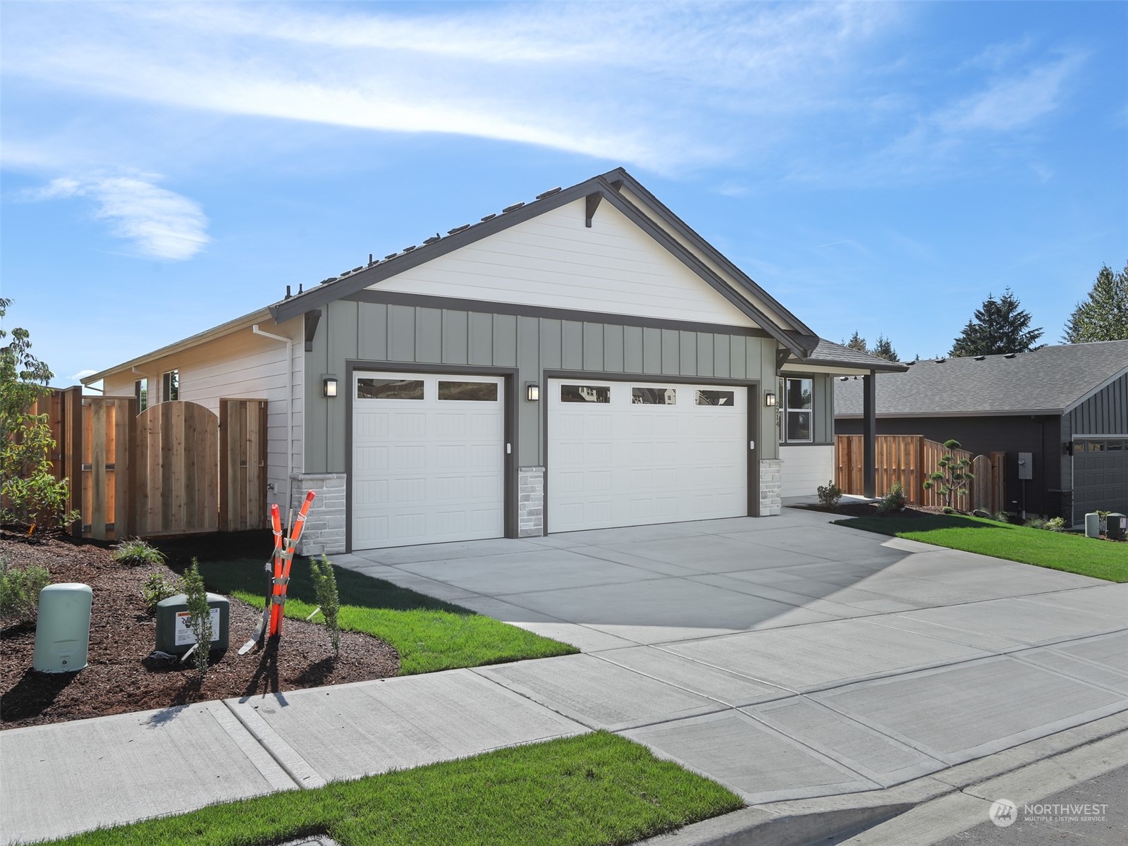 2214 E Badger Way Property Photo 2