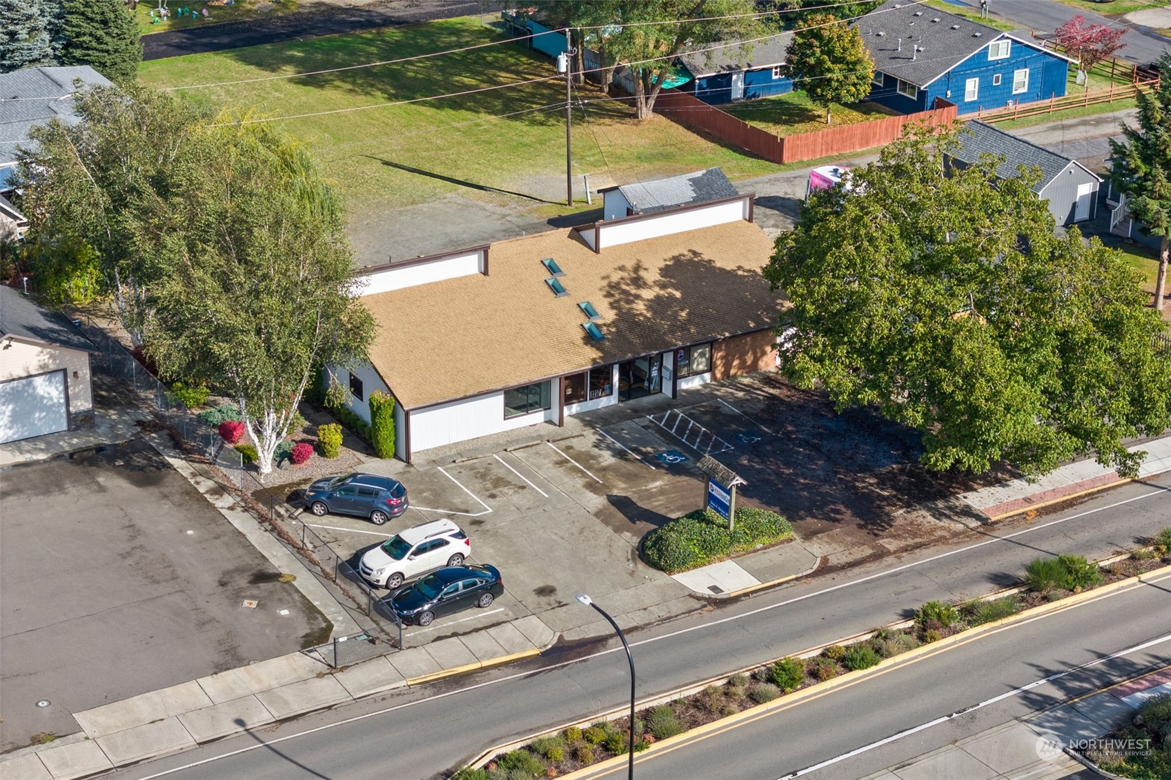 1217 Mellen Street Property Photo 3