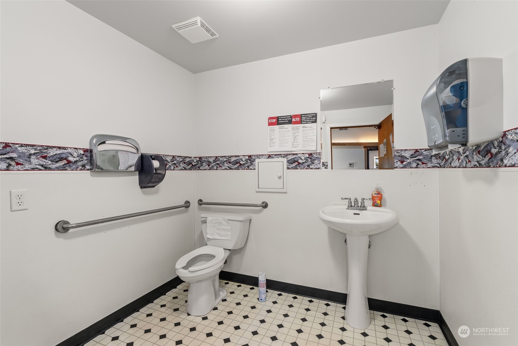 1217 Mellen Street Property Photo 15