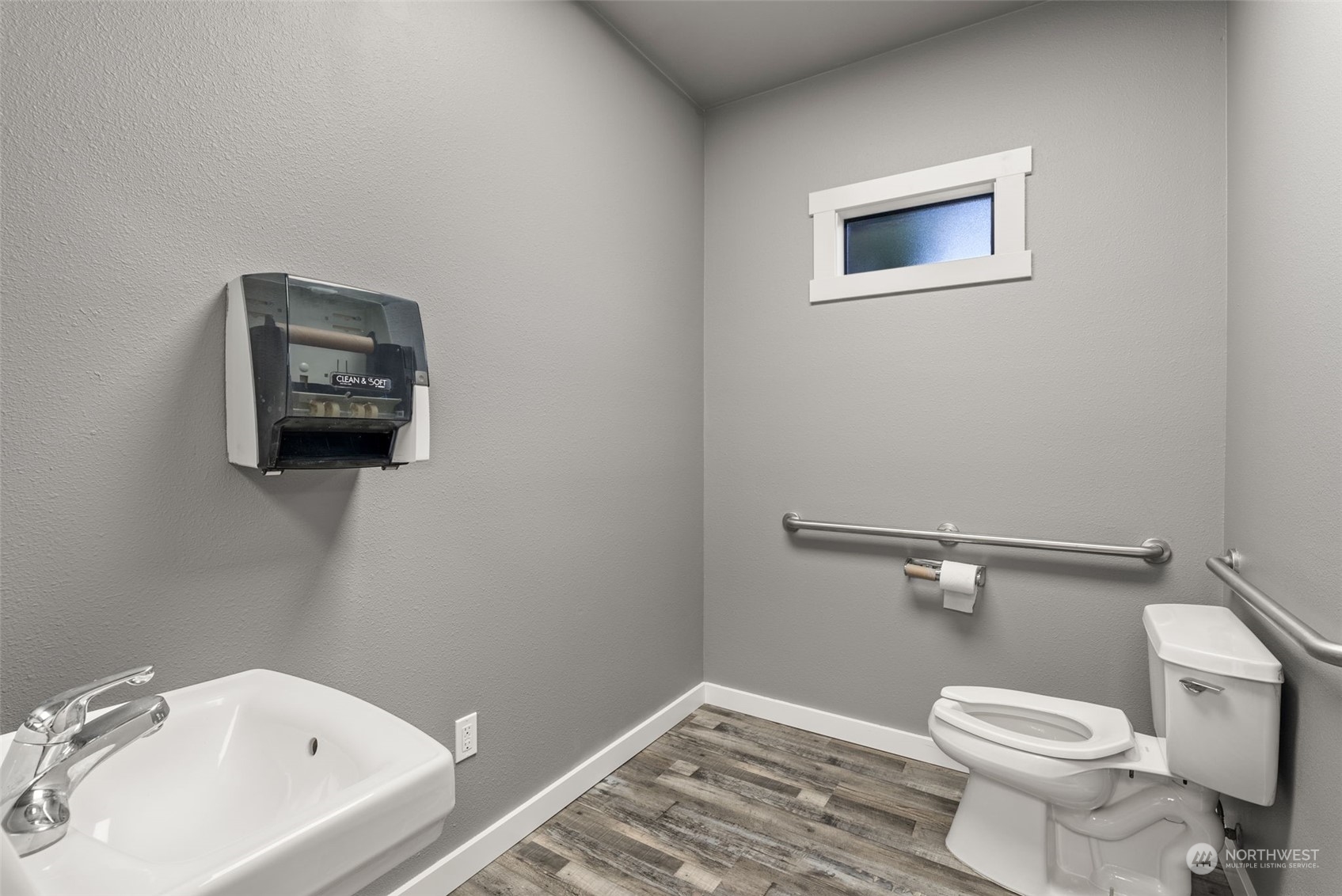 1217 Mellen Street Property Photo 21