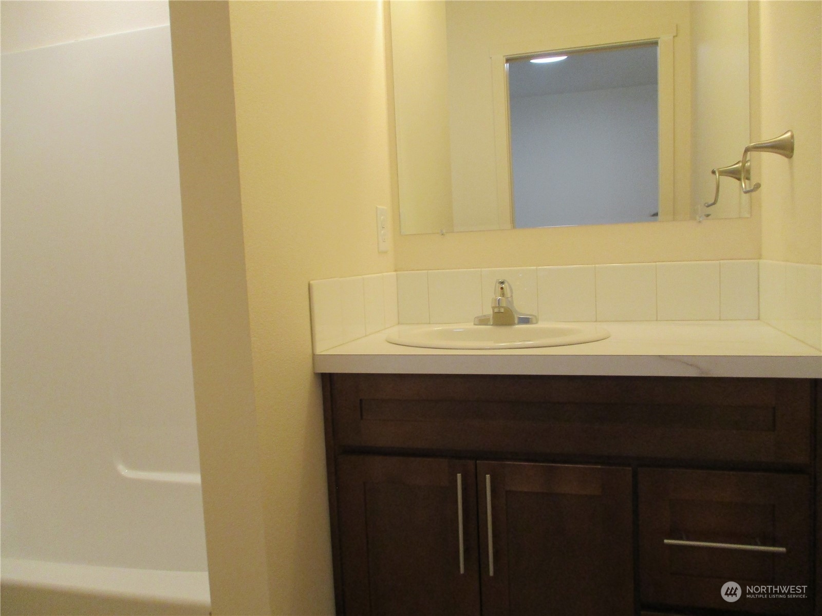 711 S 4th Avenue Property Photo 18