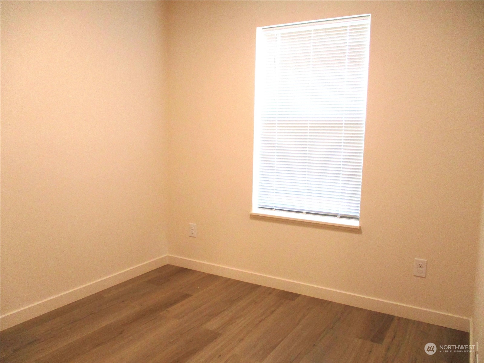 711 S 4th Avenue Property Photo 21