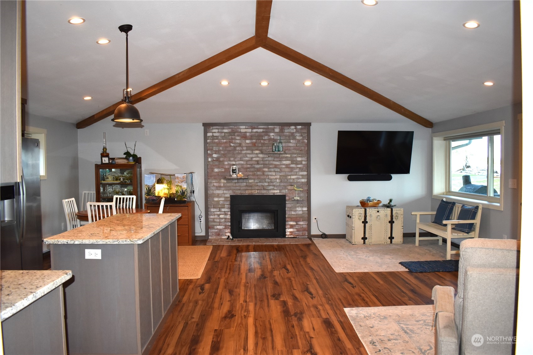 200 Driftwood Shores Road Property Photo 10