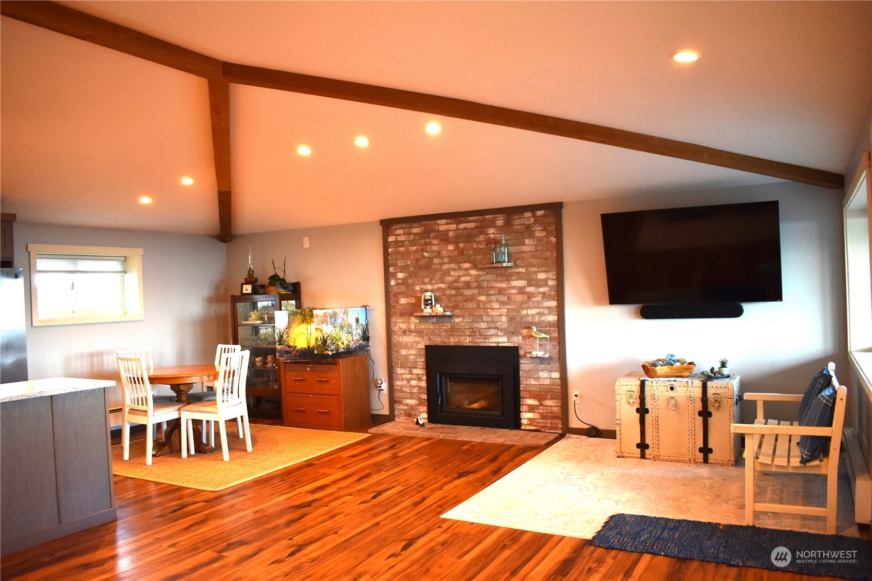 200 Driftwood Shores Road Property Photo 11