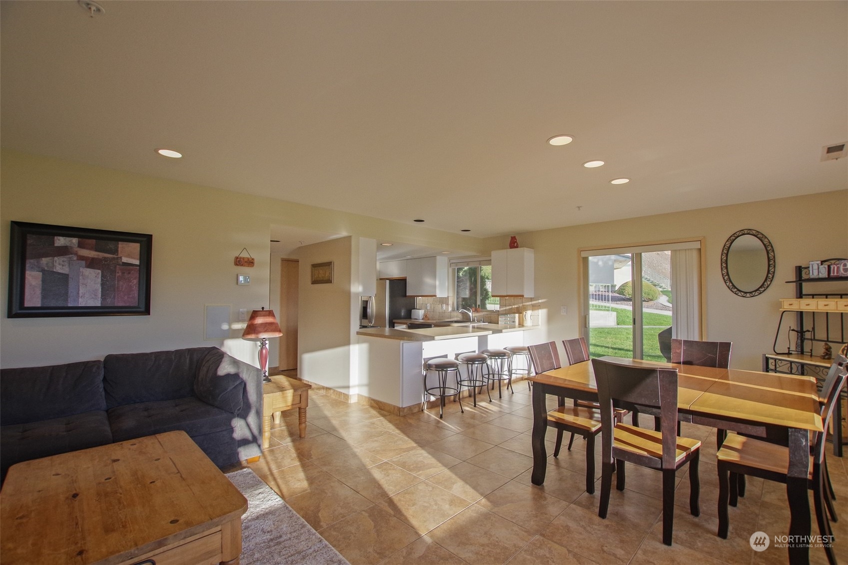 8997 Crescent Bar Road Property Photo 11