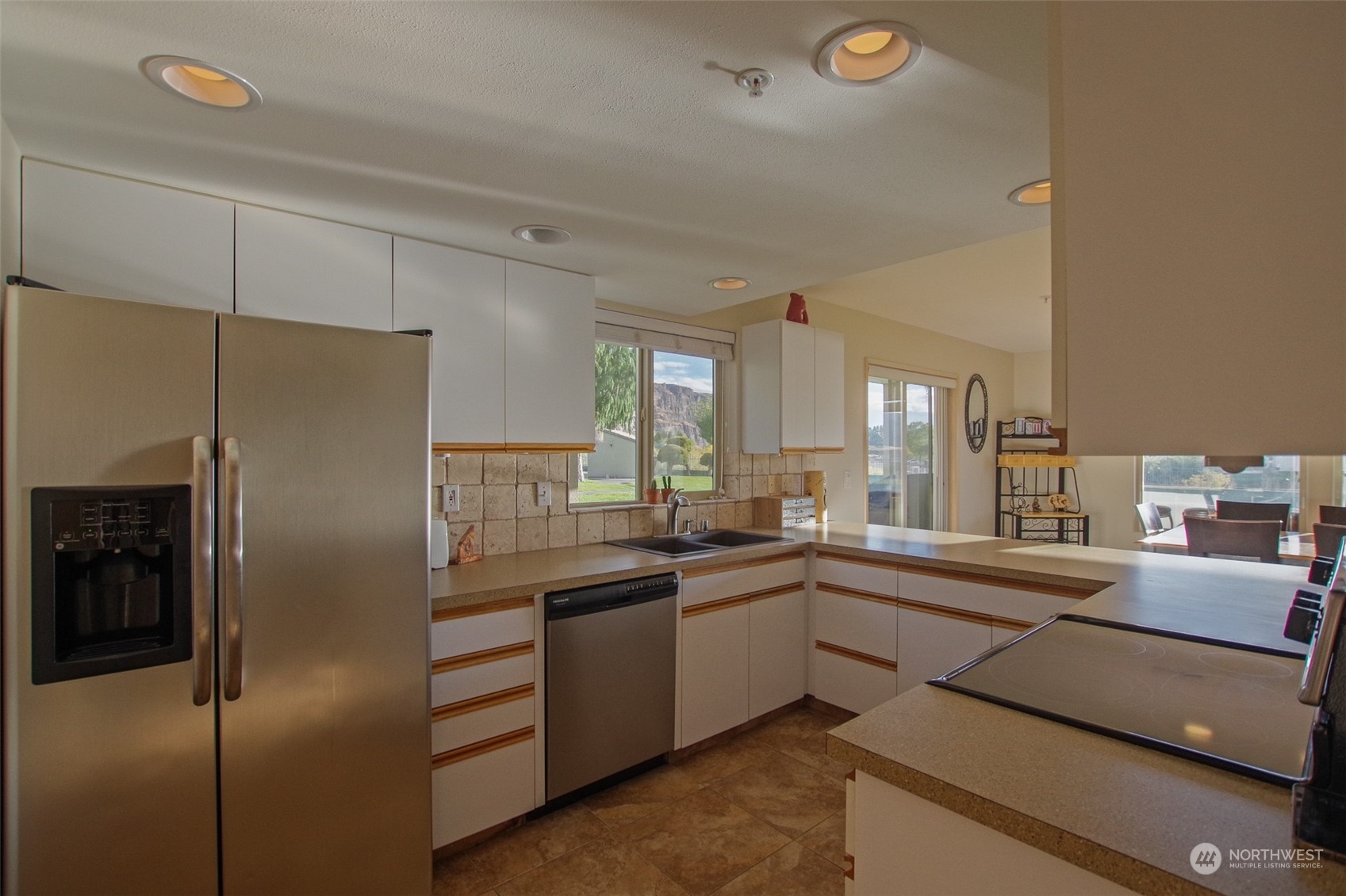8997 Crescent Bar Road Property Photo 14