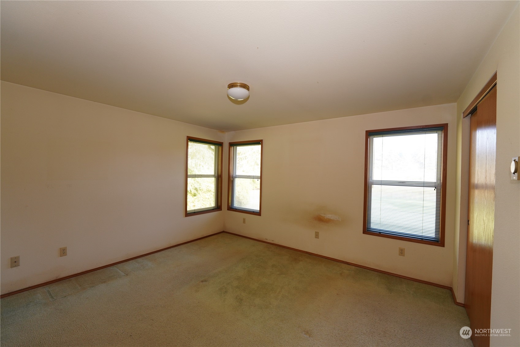 15614 Birch Street Property Photo 20