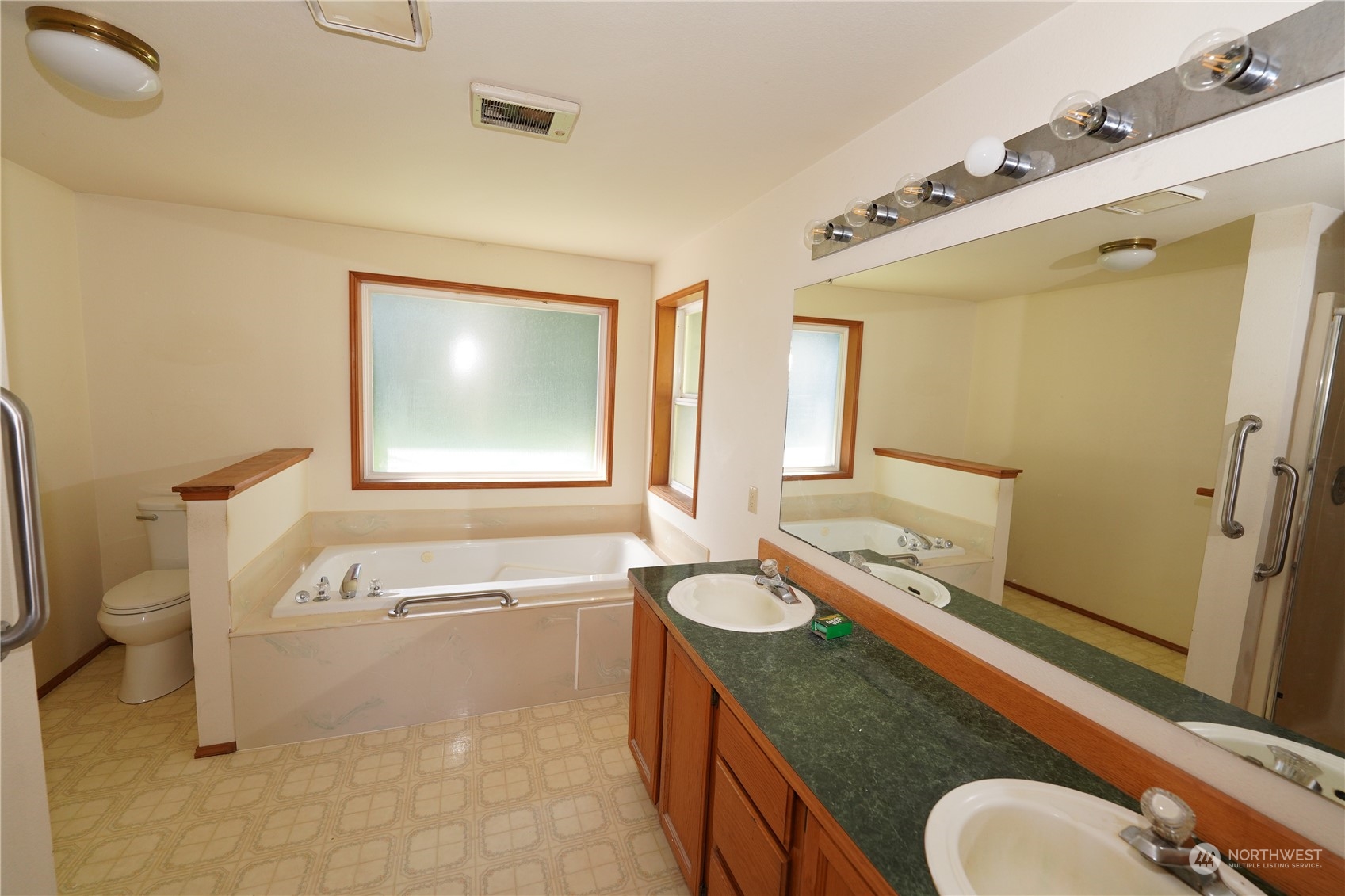 15614 Birch Street Property Photo 21