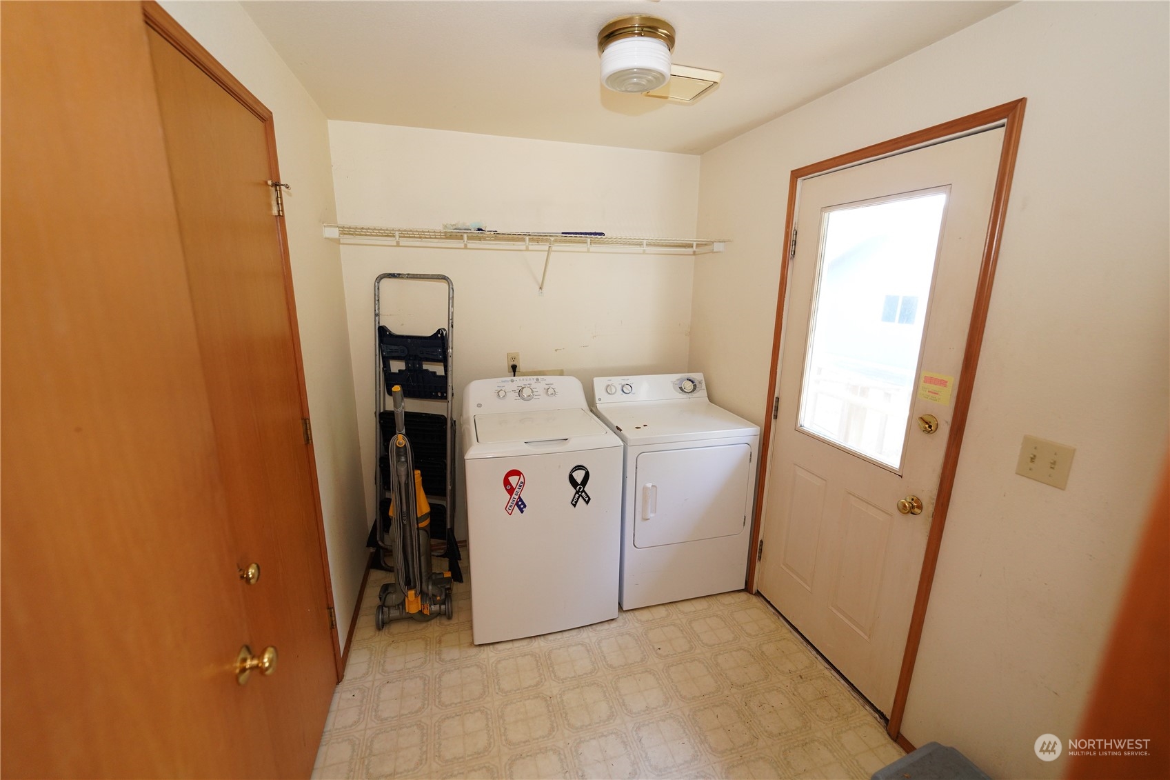 15614 Birch Street Property Photo 26