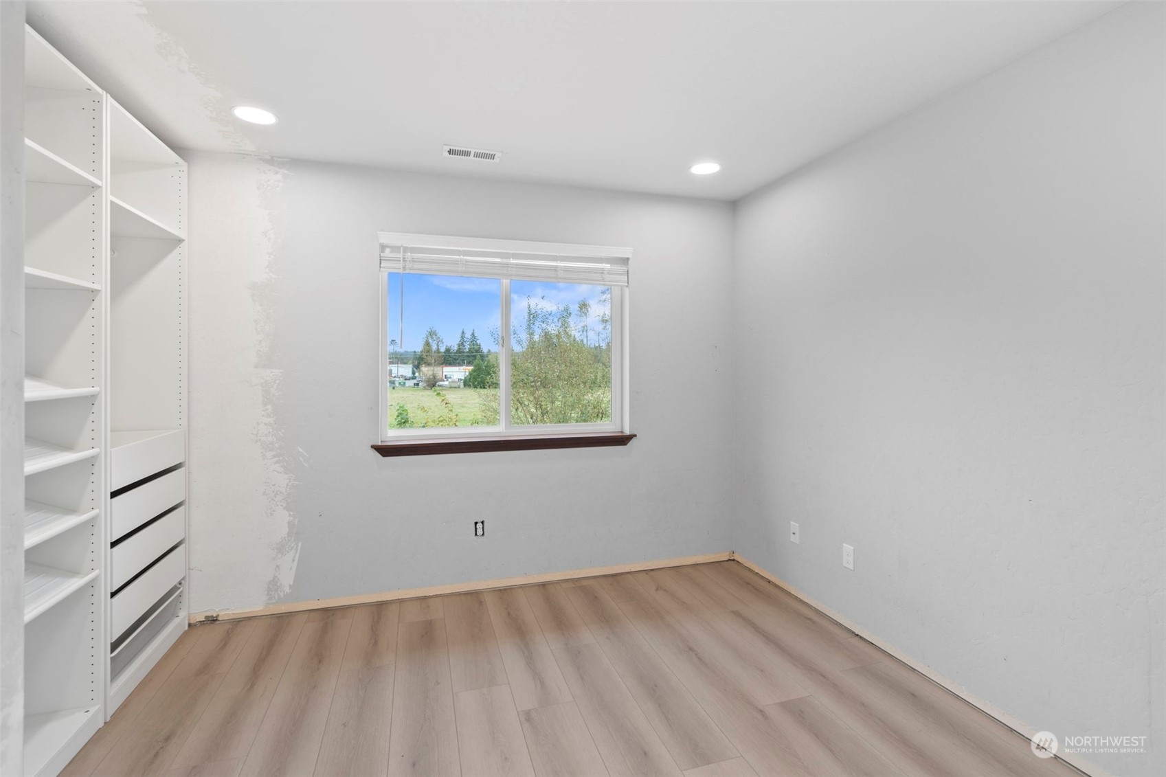 104 W Pilchuck Street A Property Photo 11