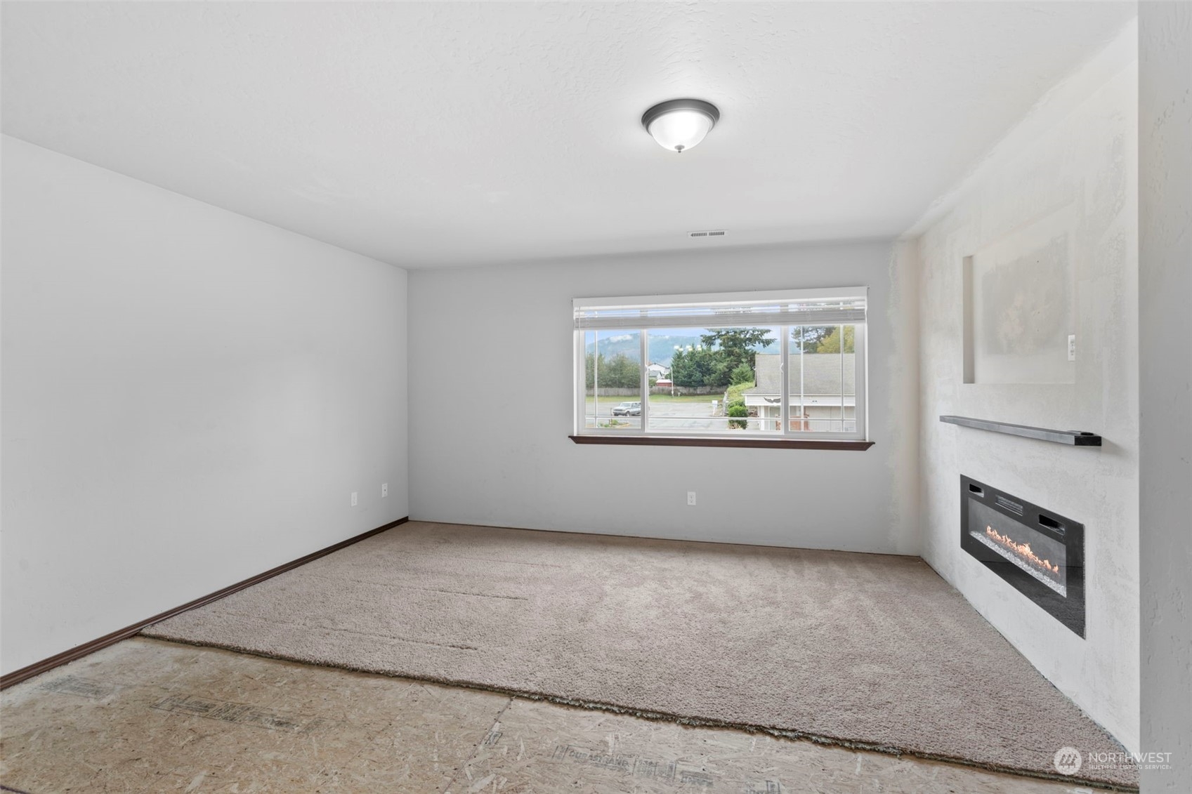 104 W Pilchuck Street A Property Photo 14