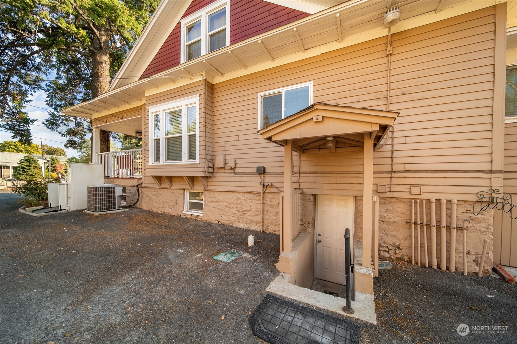 326 N Miller Property Photo 7