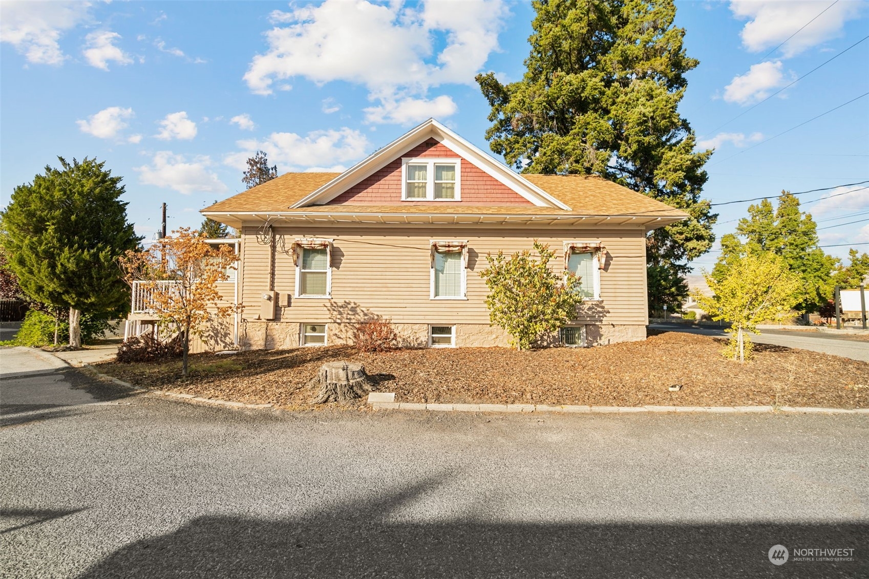 326 N Miller Property Photo 11