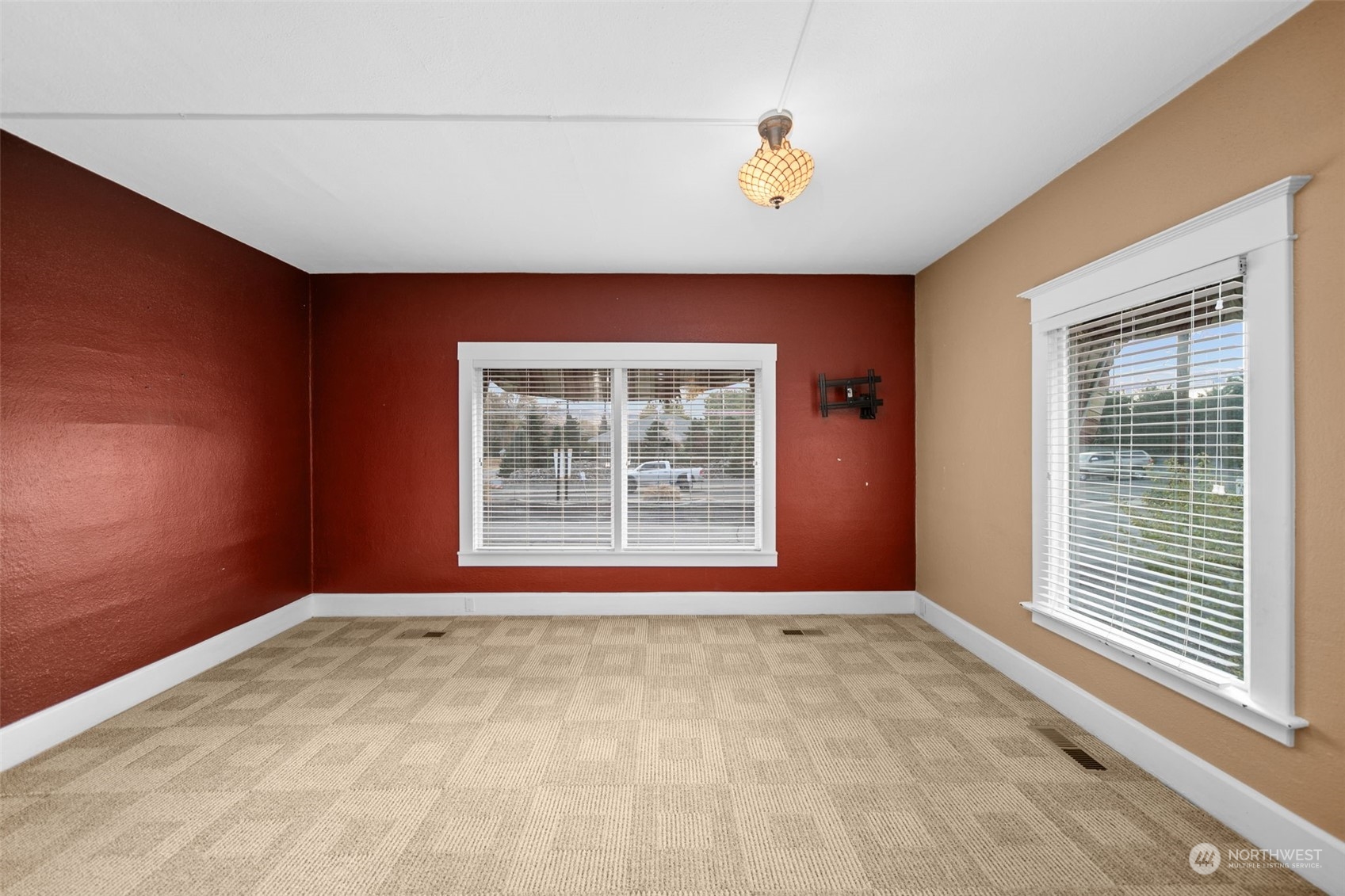326 N Miller Property Photo 15