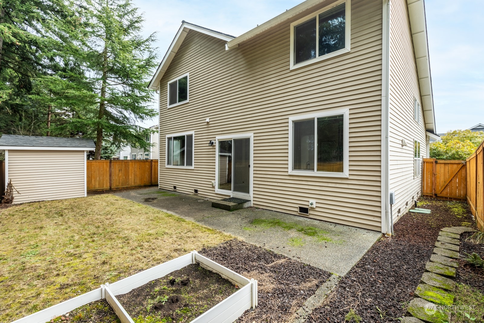 1947 62nd Loop Property Photo 19
