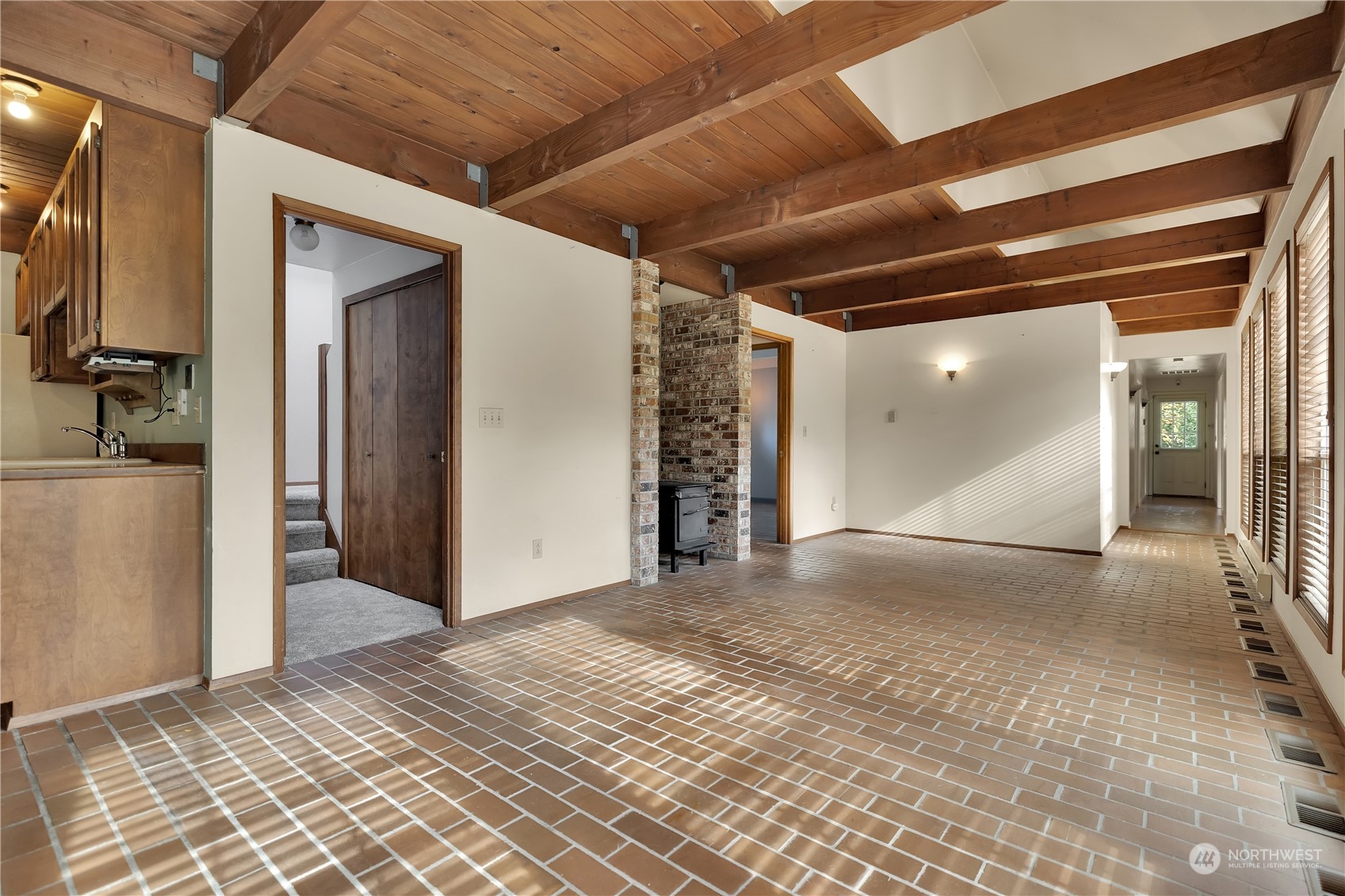 24040 146th Place Property Photo 6