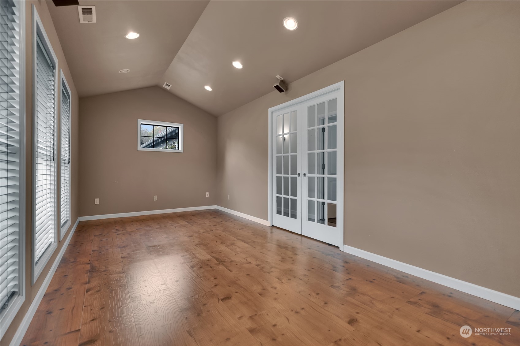 24040 146th Place Property Photo 14