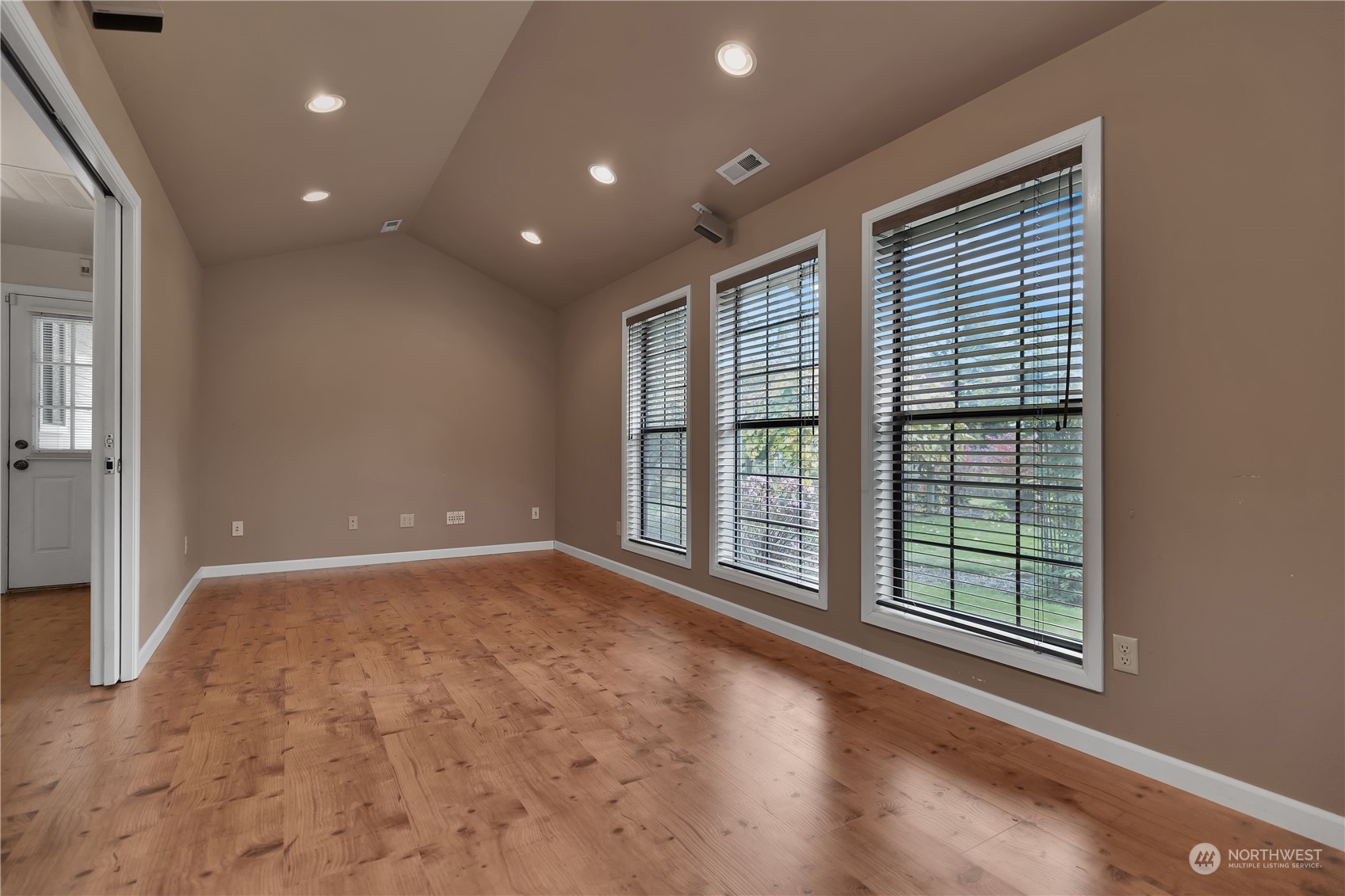 24040 146th Place Property Photo 15