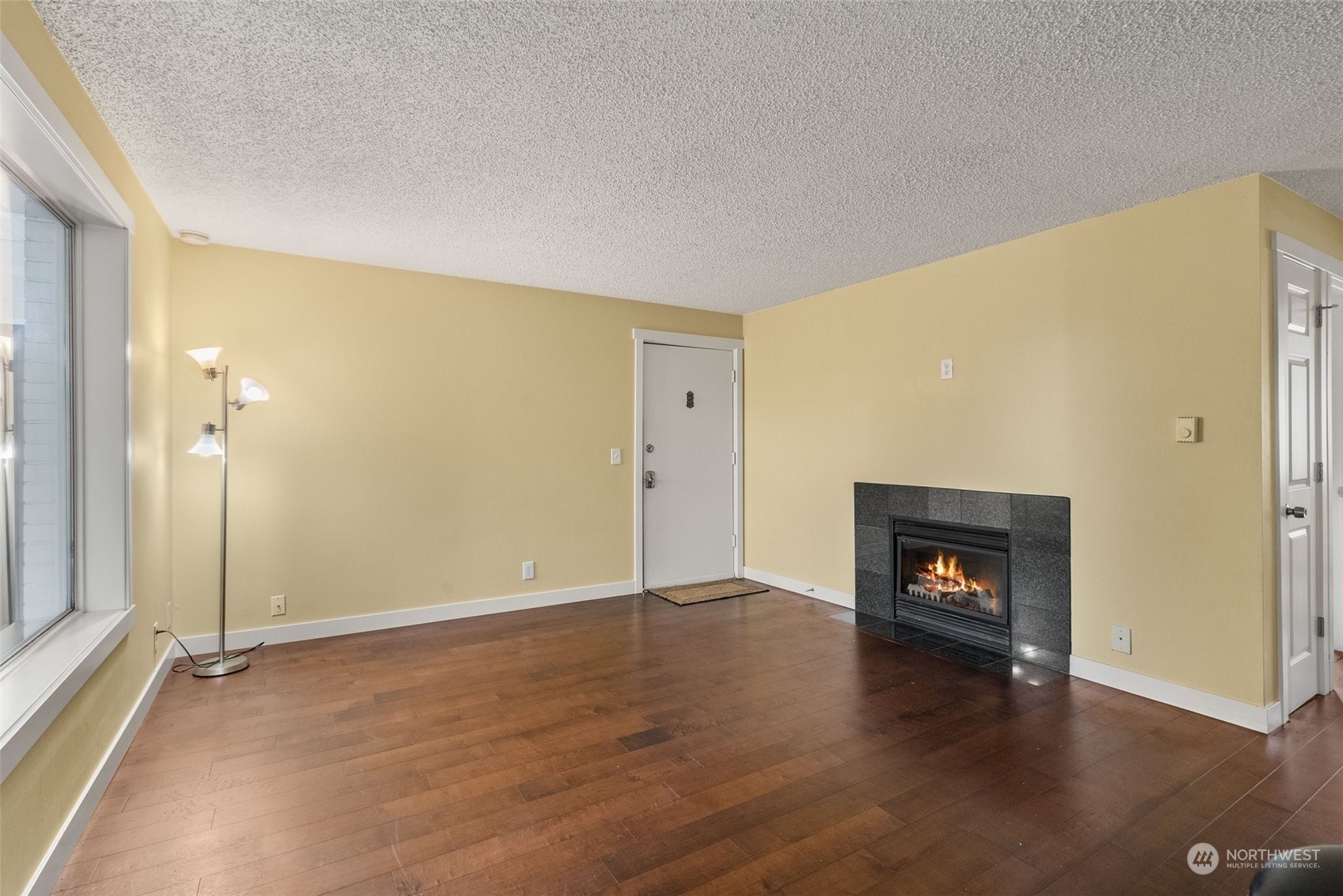 1020 S 230th Street B105 Property Photo 8