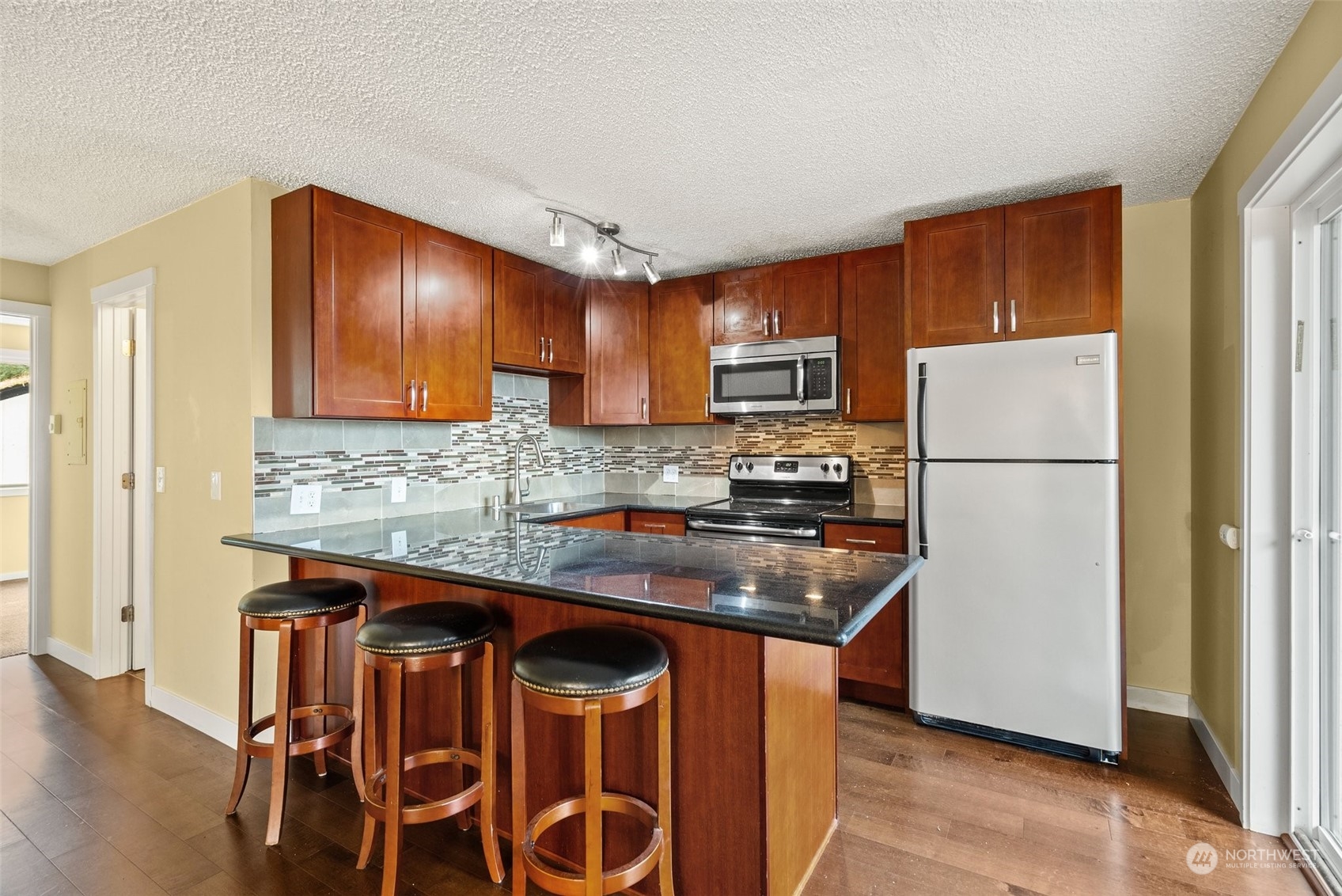 1020 S 230th Street B105 Property Photo 11