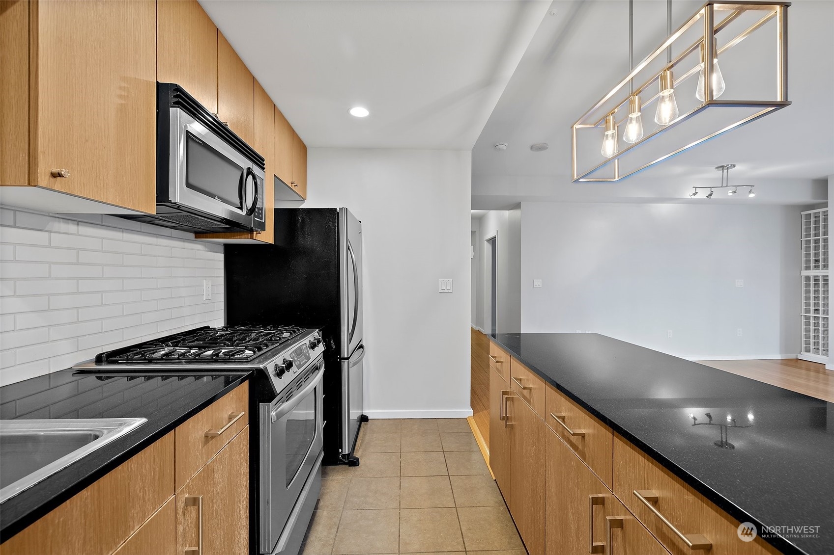 76 Cedar Street 605 Property Photo 9