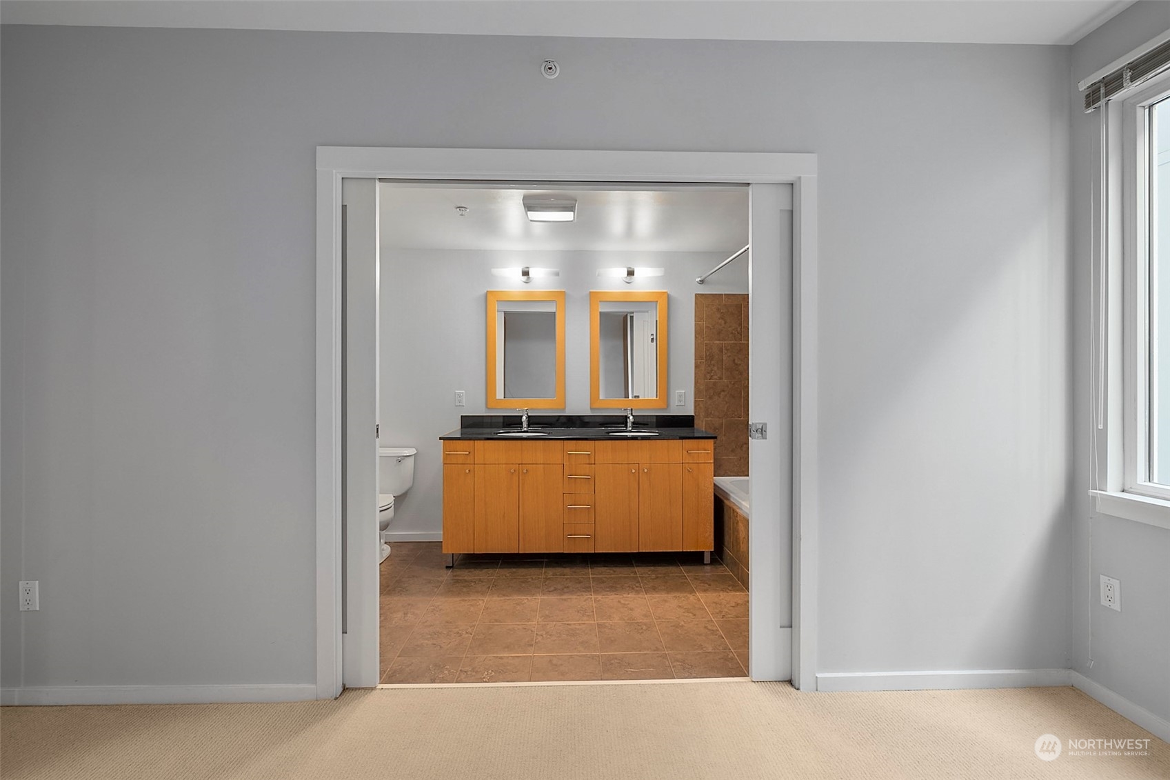 76 Cedar Street 605 Property Photo 23
