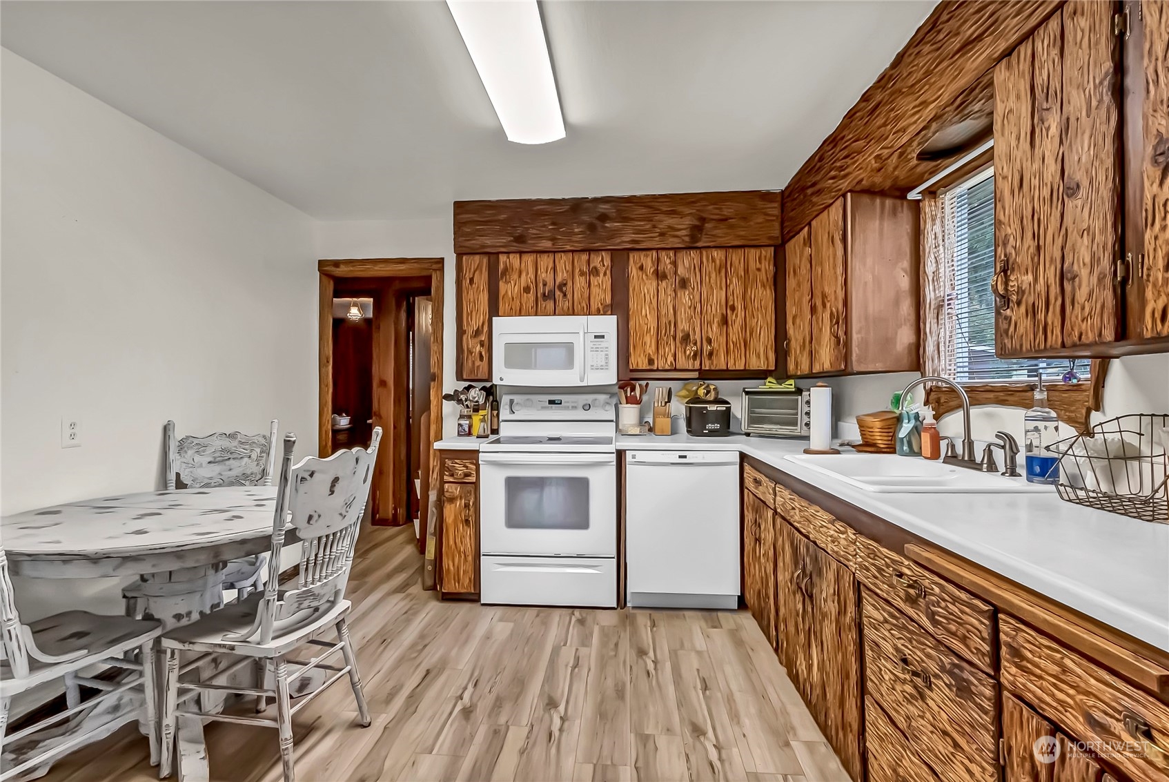 7118 96th Street Property Photo 4