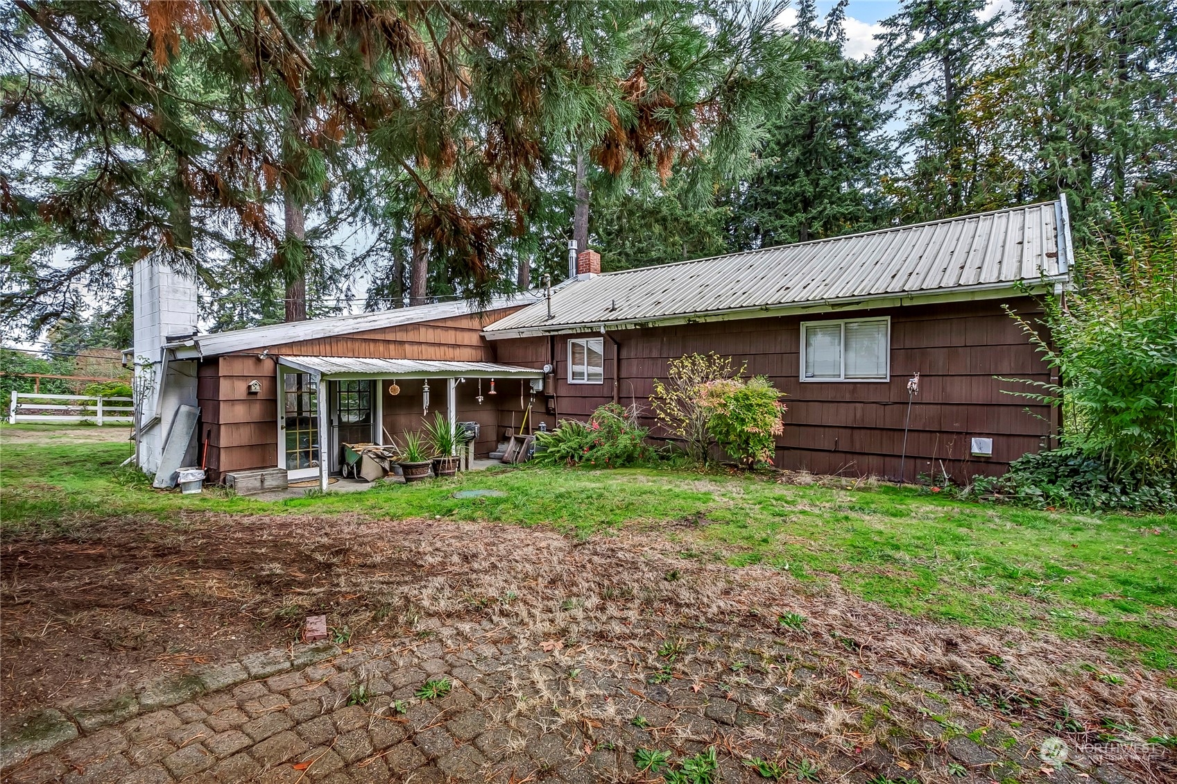 7118 96th Street Property Photo 17