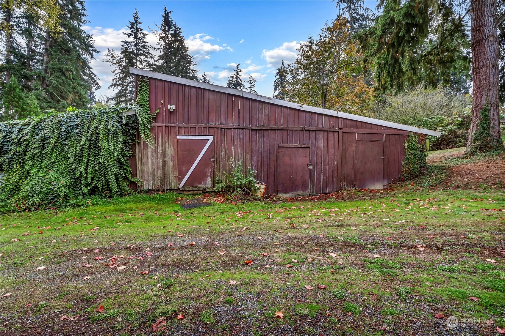 7118 96th Street Property Photo 18