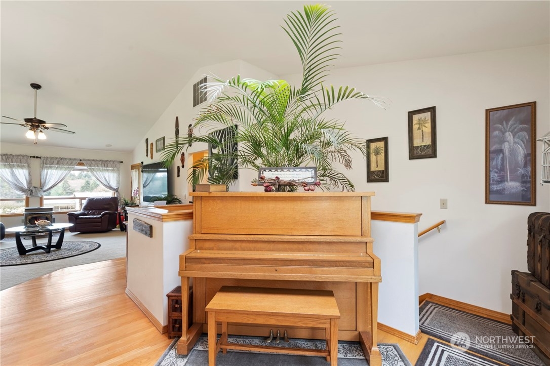 14110 Glenwood Road Property Photo 3