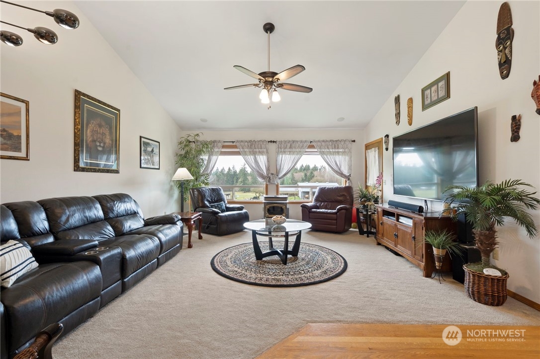 14110 Glenwood Road Property Photo 6