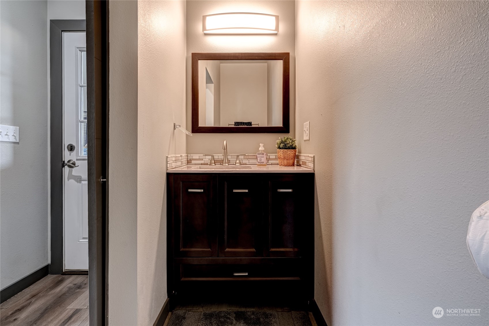 541 Moore Road Property Photo 35