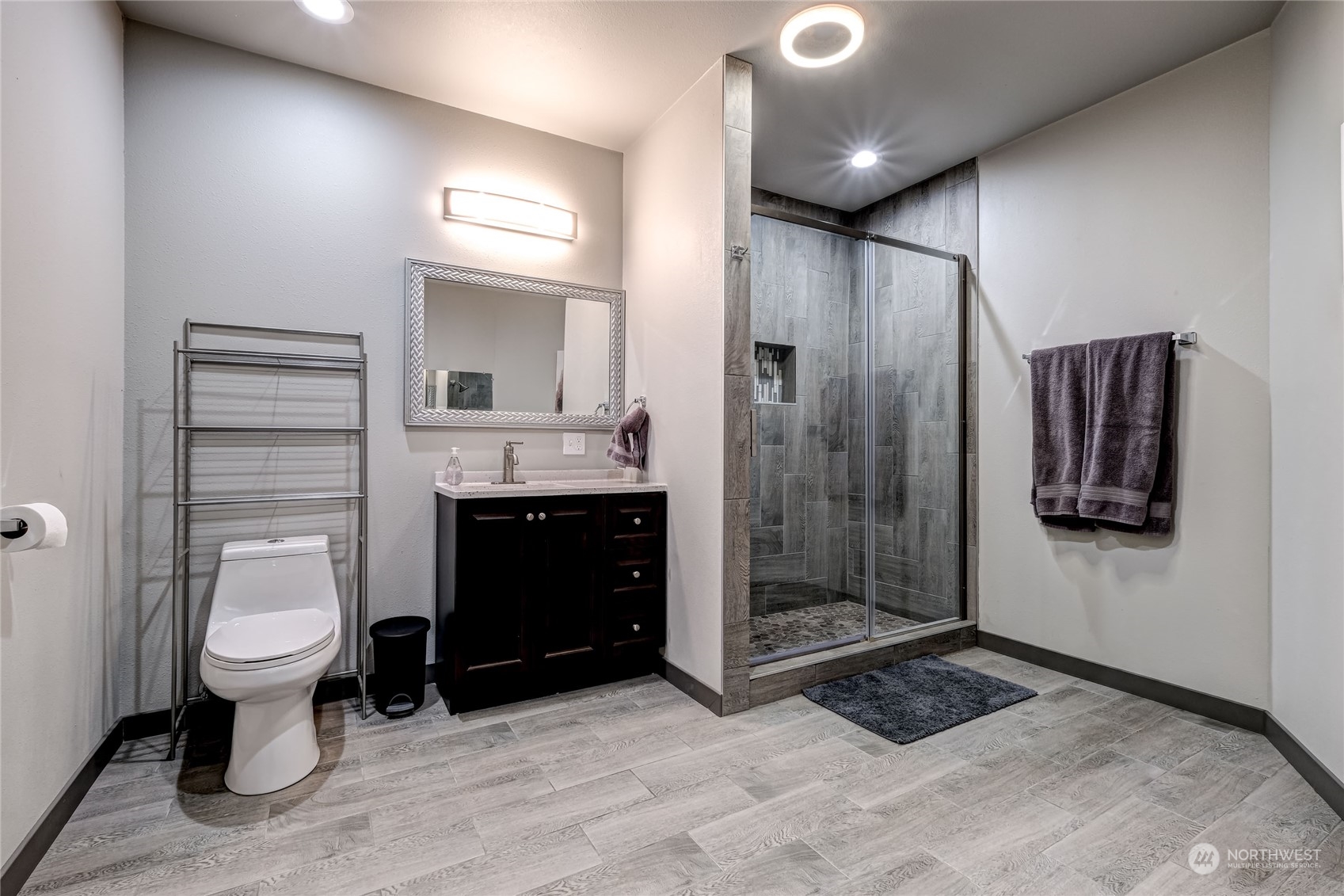 541 Moore Road Property Photo 37
