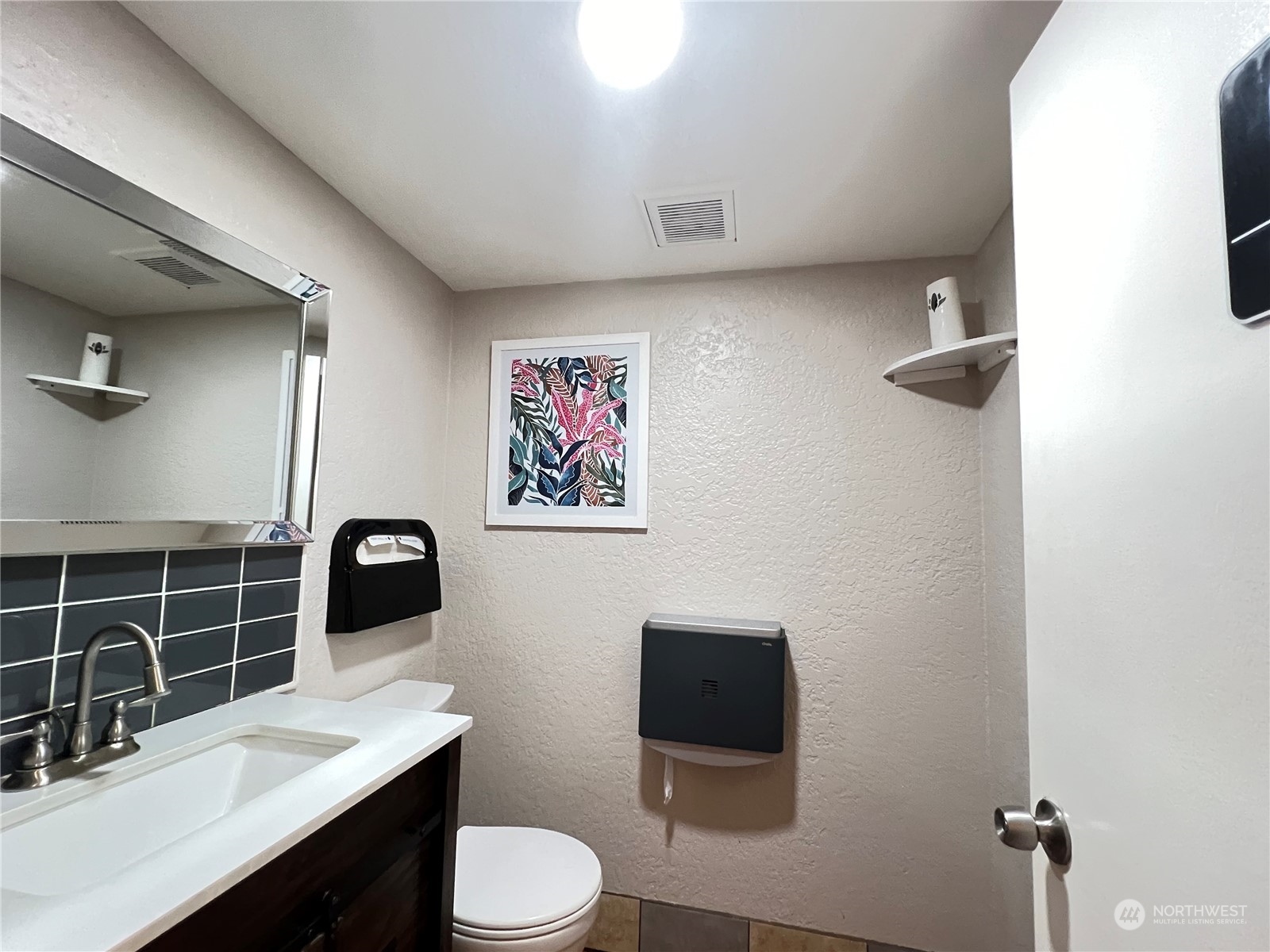 429 Croft Avenue Property Photo 16