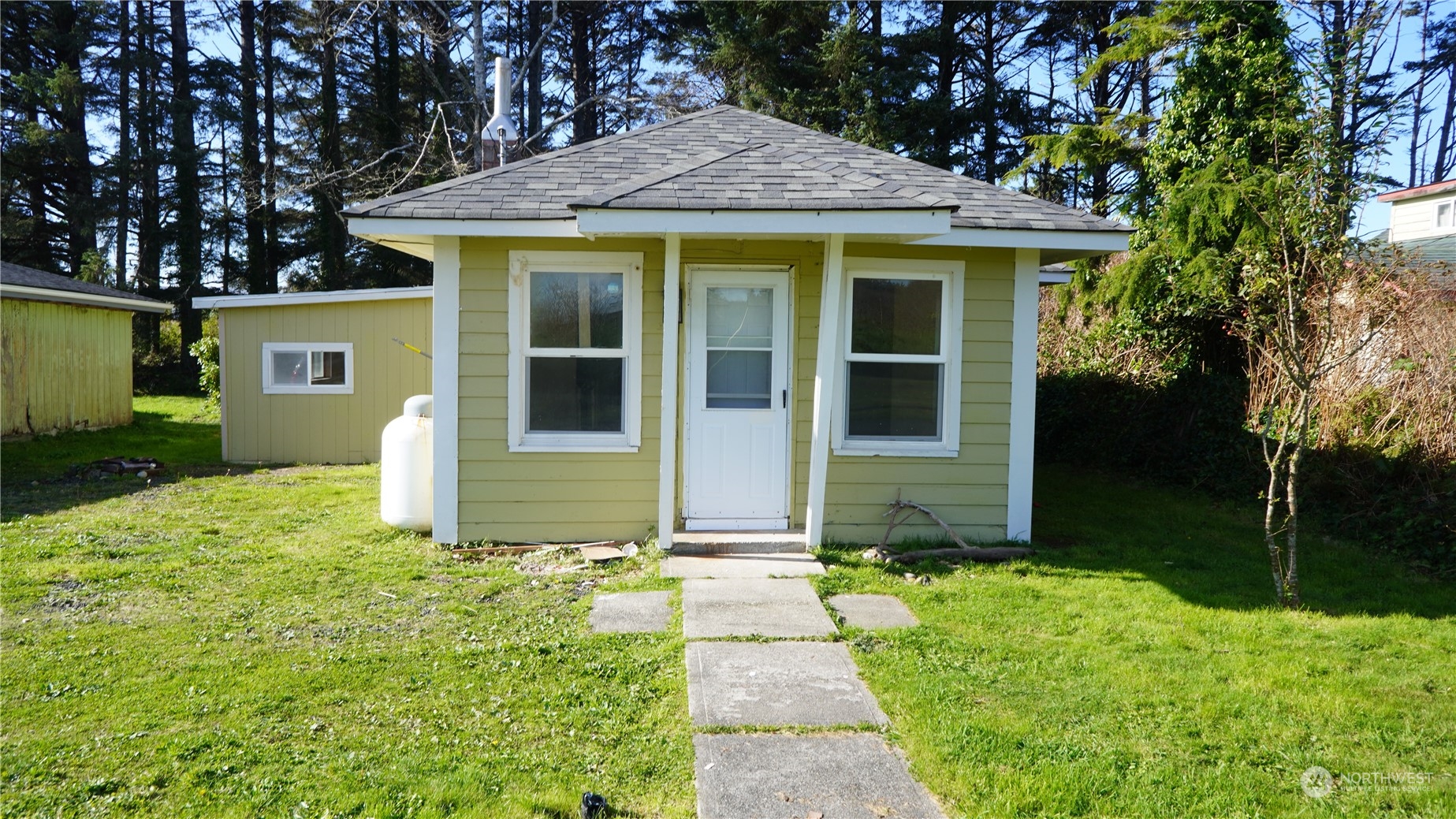 4777 Forwood Property Photo