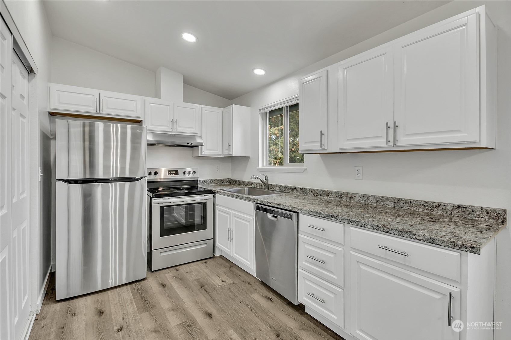 4308 S 7th Street Property Photo 5