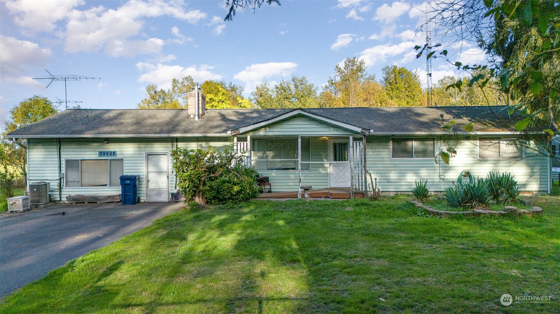 39606 Auburn Enumclaw Road Property Photo