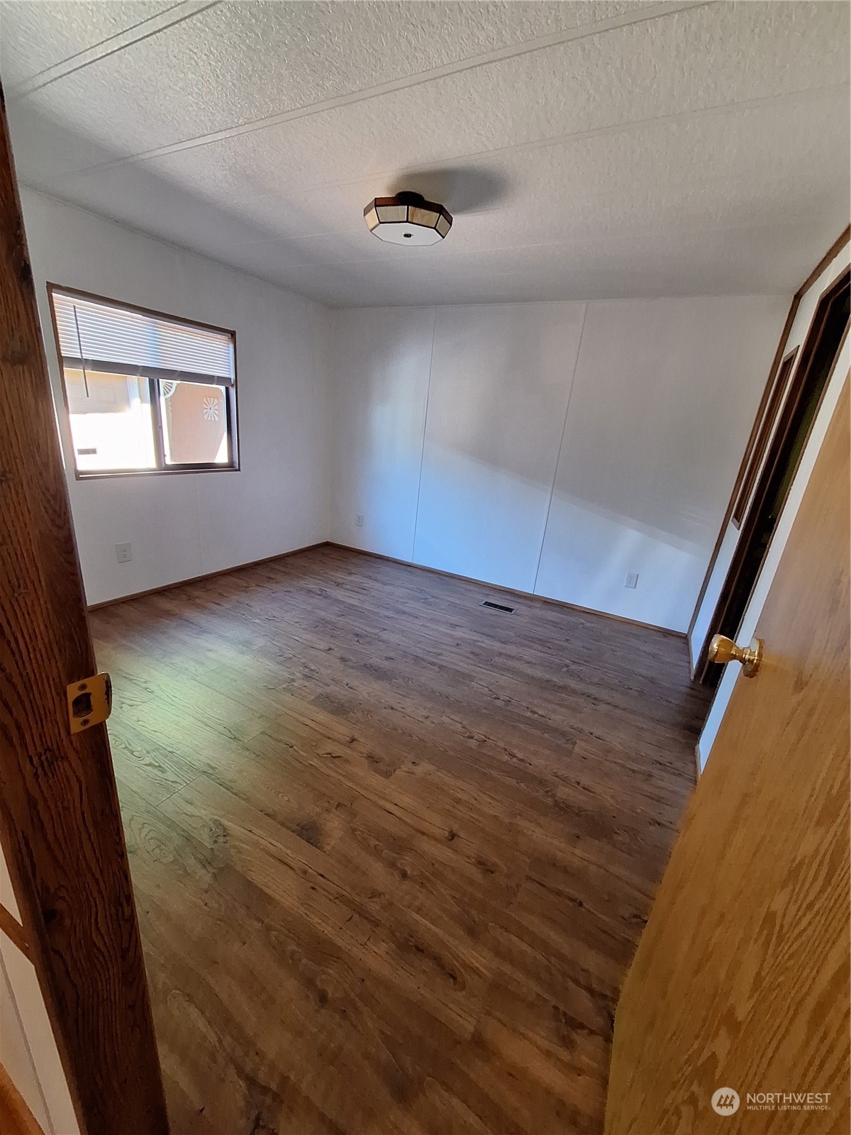 9803 12th Avenue Ct Property Photo 9