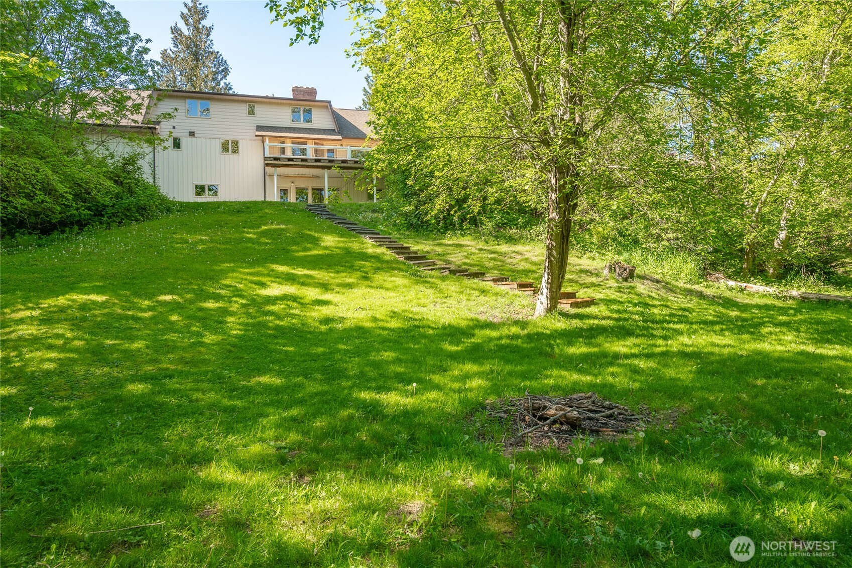 407 Wood Creek Drive Property Photo 28