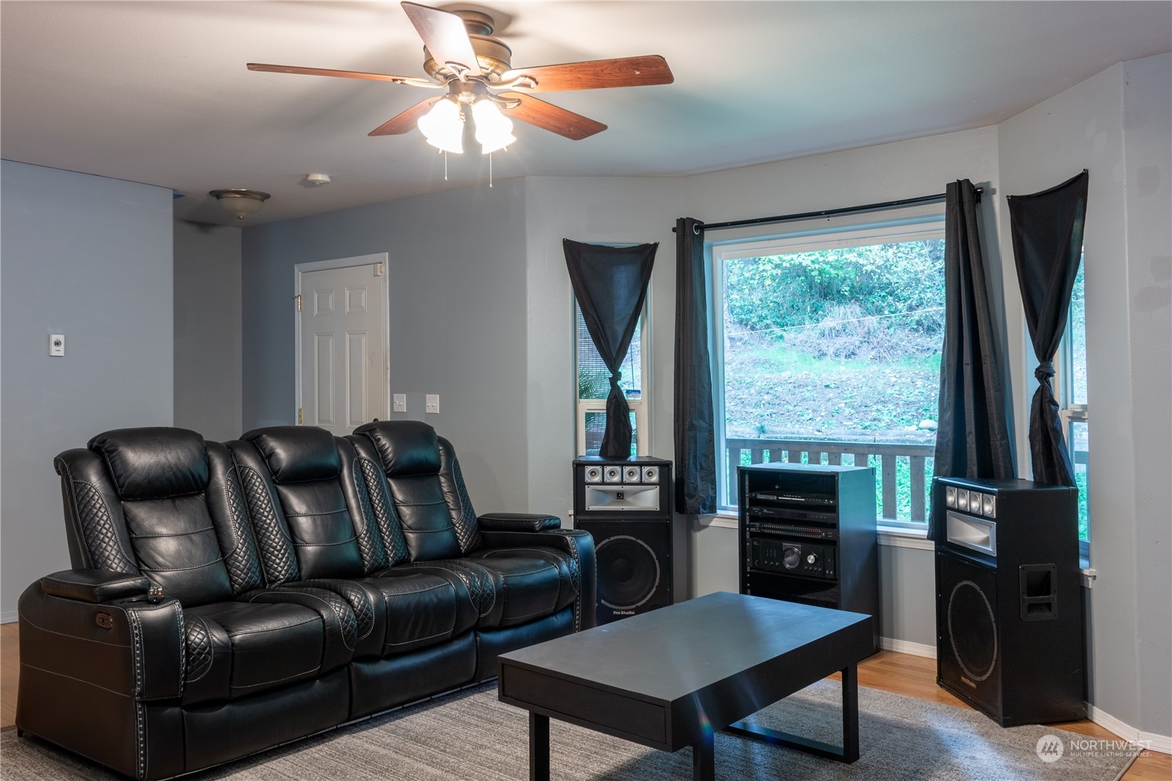 18024 Hi Lo Court Property Photo 4