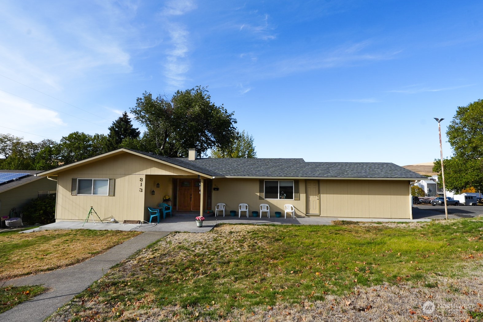813 E Clay Street Property Photo