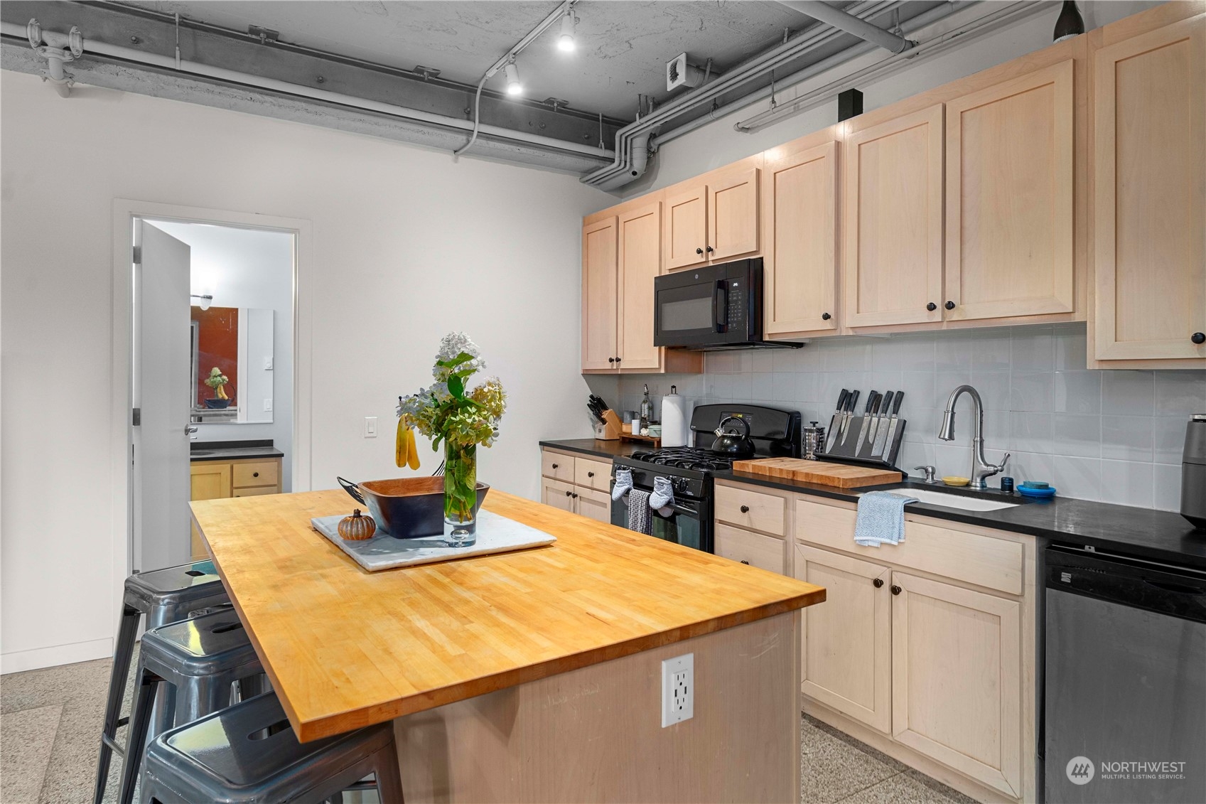 744 Market Street 302 Property Photo 10