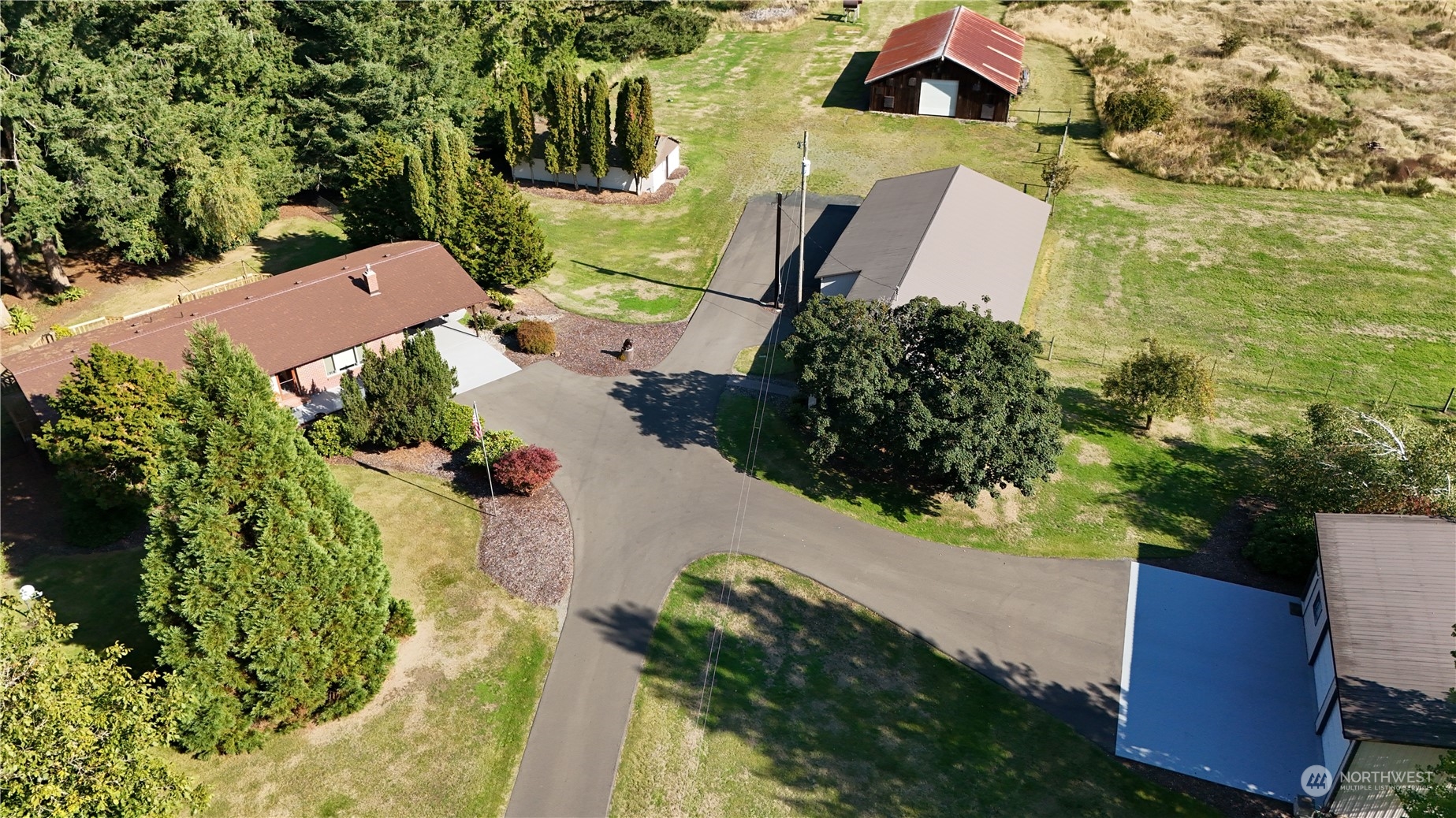 16922 Albany Street Property Photo 4