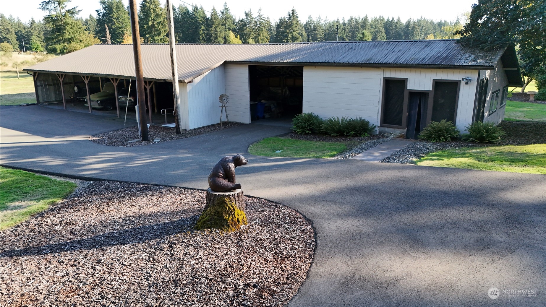 16922 Albany Street Property Photo 9